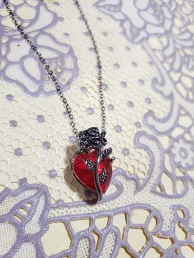 Jewelry × Vintage Gothic y2k rose red heart necklace / Y2K Jewelry Size ONE SIZE - 4 Thumbnail