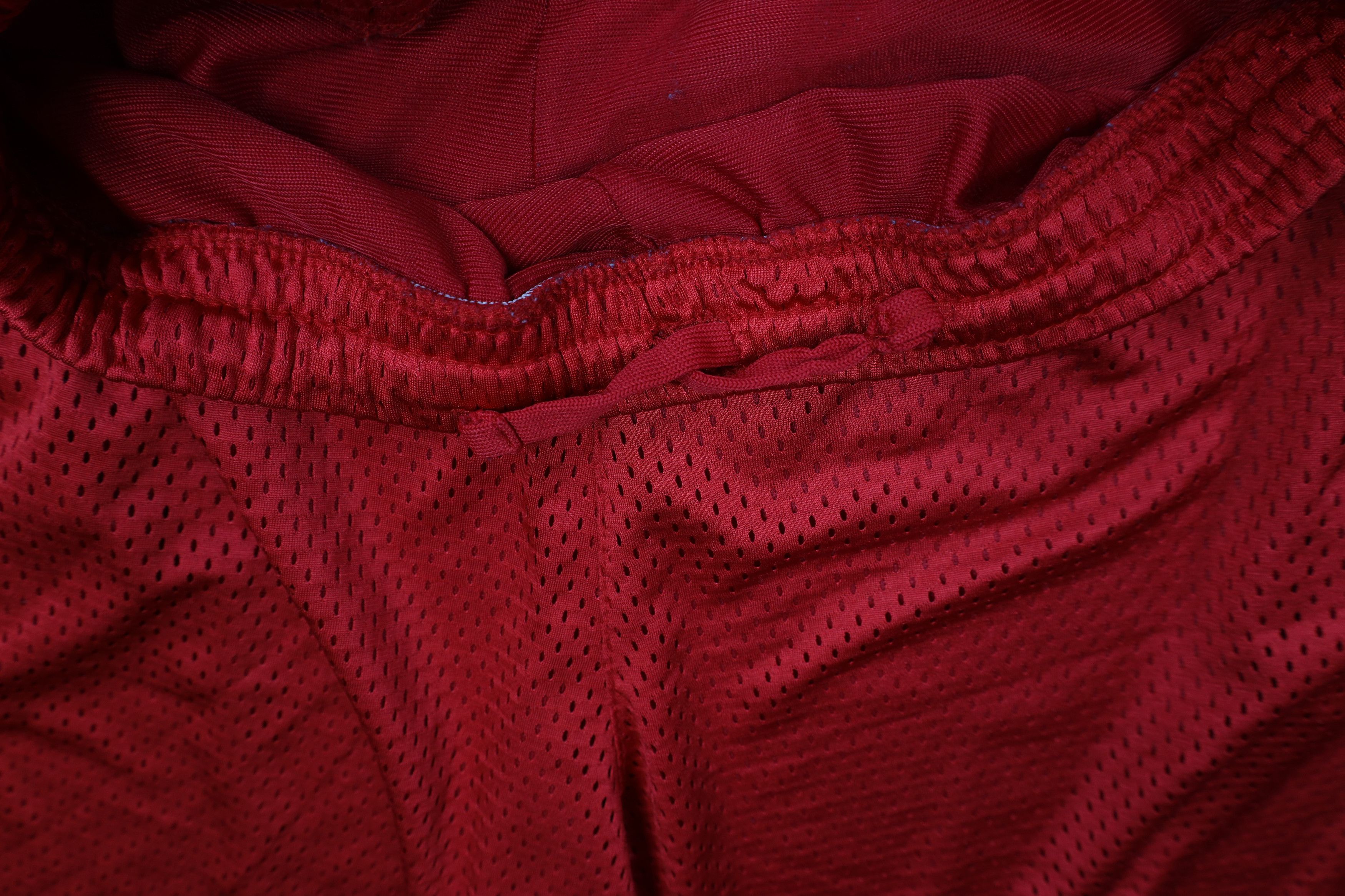 Vintage Vintage 90s Streetwear Above Knee Mesh Basketball Shorts Red Size US 32 / EU 48 - 5 Thumbnail