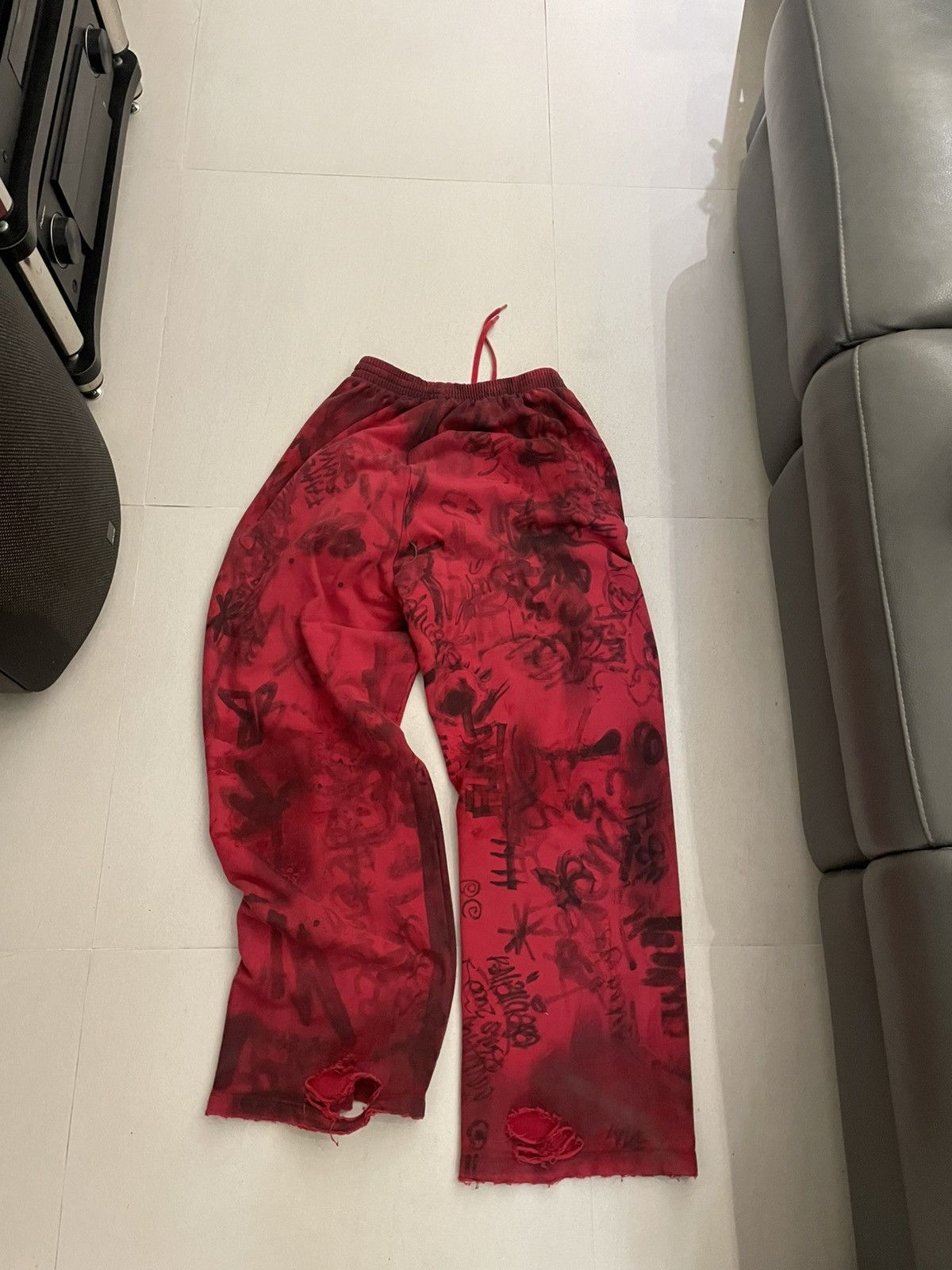 Balenciaga Full set balenciaga red skater ss23 Size US XS / EU 42 / 0 - 7 Thumbnail