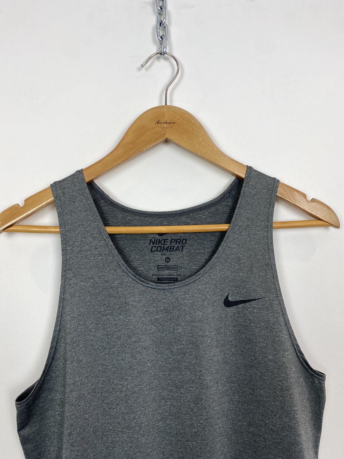 Nike pro combat tank top on sale