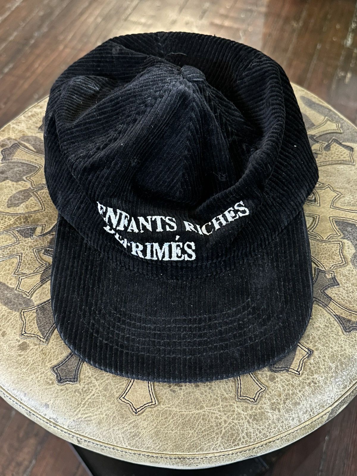 EARLY ERD EMBROIDERED COUDEROY HAT