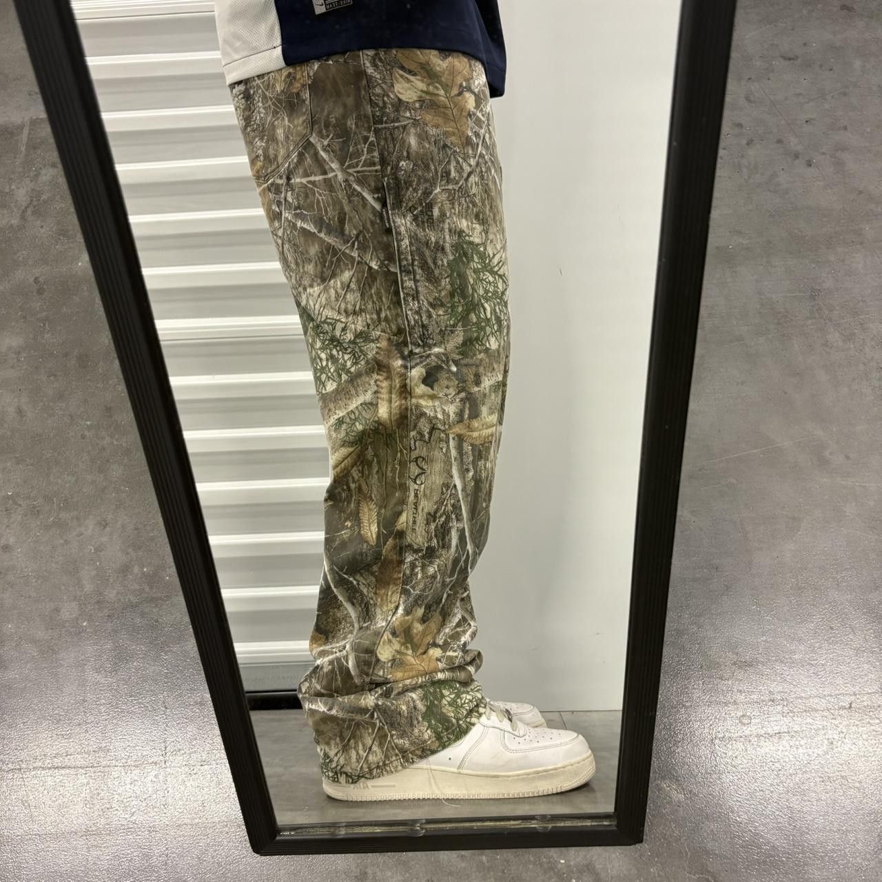 Realtree Crazy Vintage Y2K/2000s Baggy RealTree Real Camo Streetwear Outdoor Skater Style Denim Jeans! Size US 38 / EU 54 - 1 Thumbnail