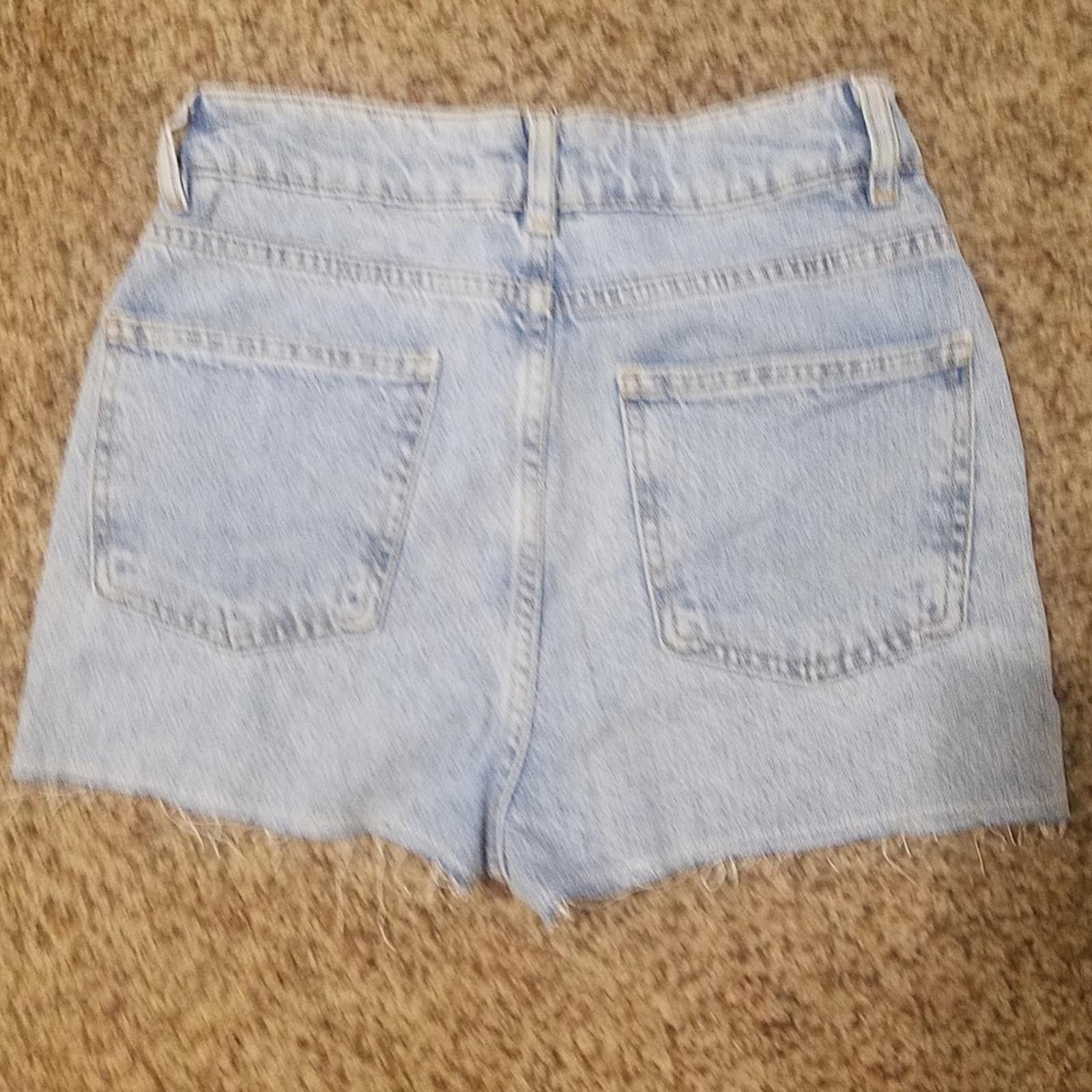 Pull & Bear Pull & Bear Women Shorts Size 8 Size 30" / US 8 / IT 44 - 2 Thumbnail