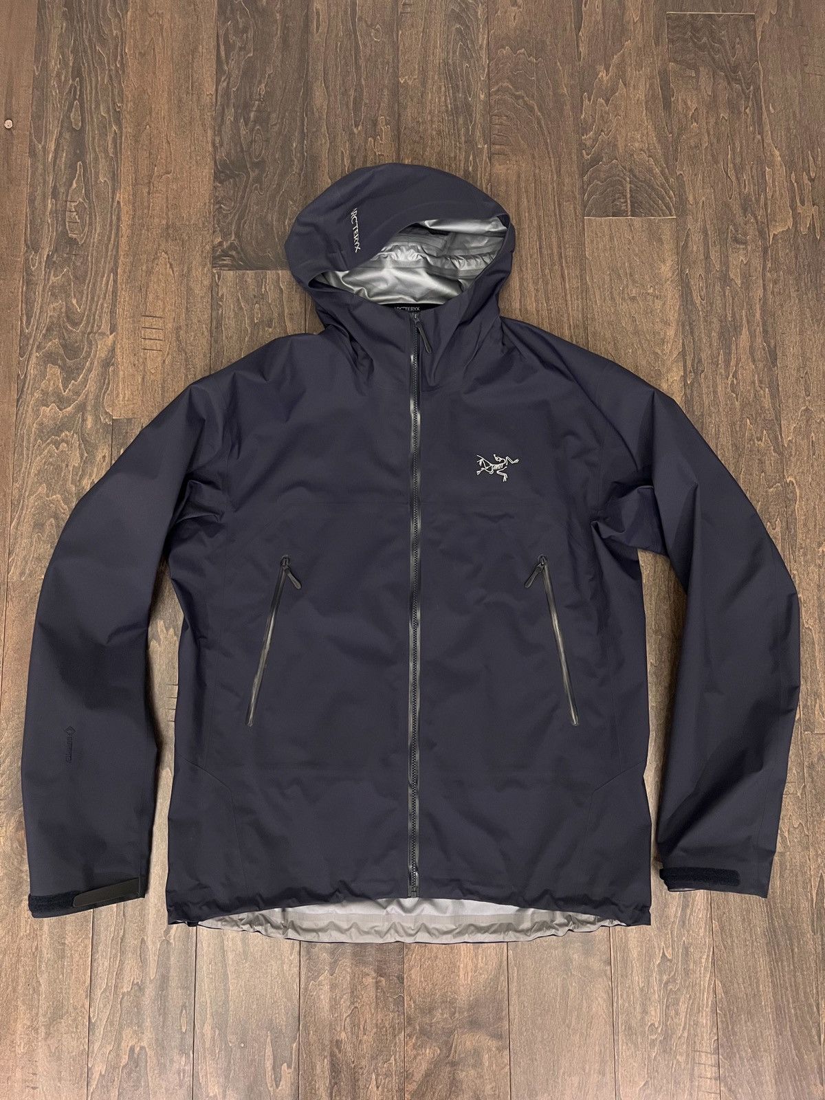 Arc'teryx Arc’teryx Beta jacket black sapphire Size US L / EU 52-54 / 3 - 1 Thumbnail