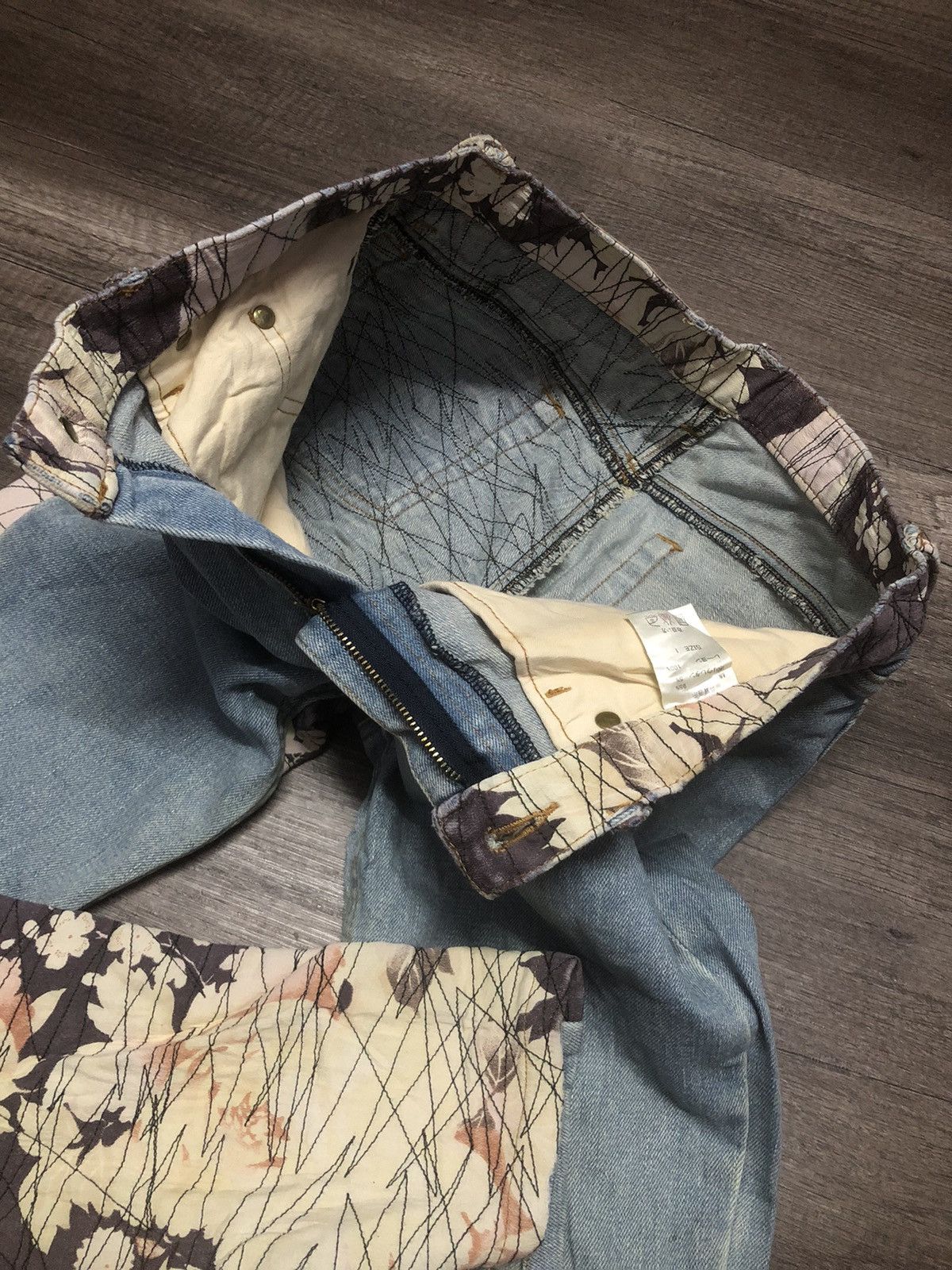 Le Grande Bleu (L.G.B.) RARE JAPANESE BRAND GLAMDY JEANS Size US 28 / EU 44 - 22 Thumbnail