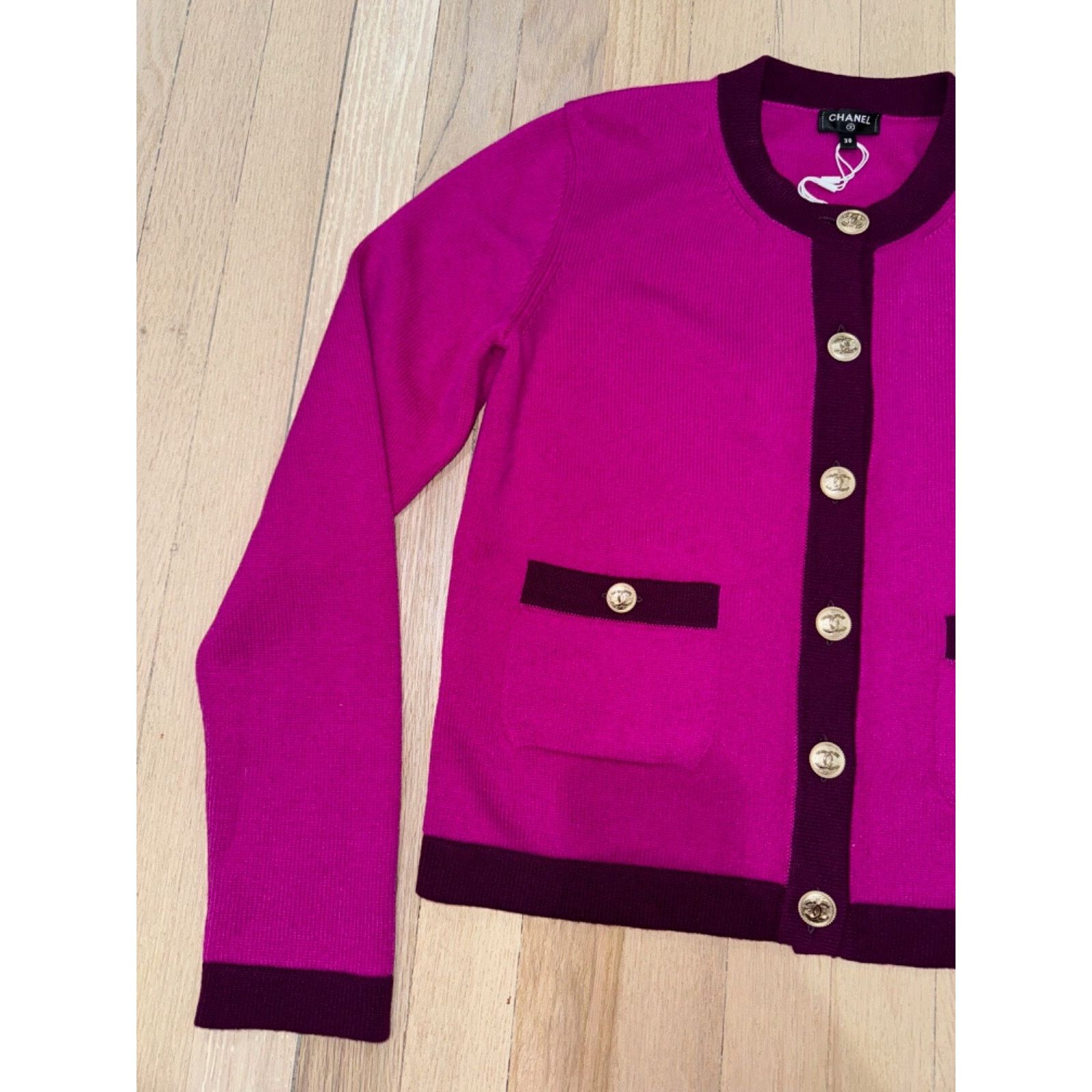 Chanel Chanel 20A Purple Pink Cashmere Gold CC Logo Long Sleeve Size XS / US 0-2 / IT 36-38 - 2 Thumbnail