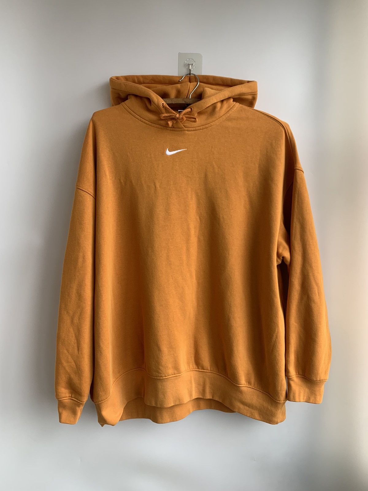 nike sweatshirt centre swoosh