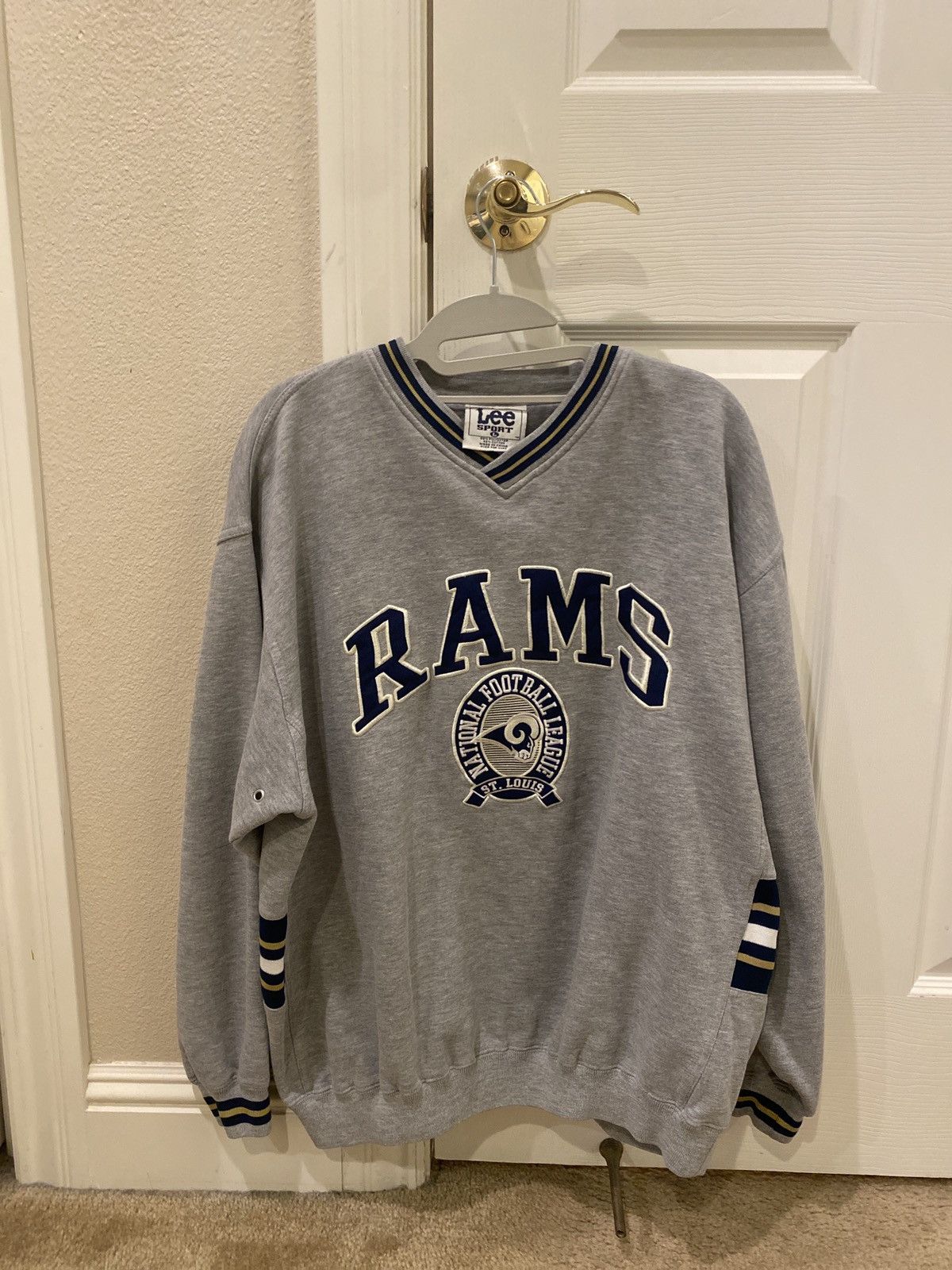 Lee × Vintage VINTAGE Lee Sports St.Louis Rams sweater Size US L / EU 52-54 / 3 - 1 Thumbnail