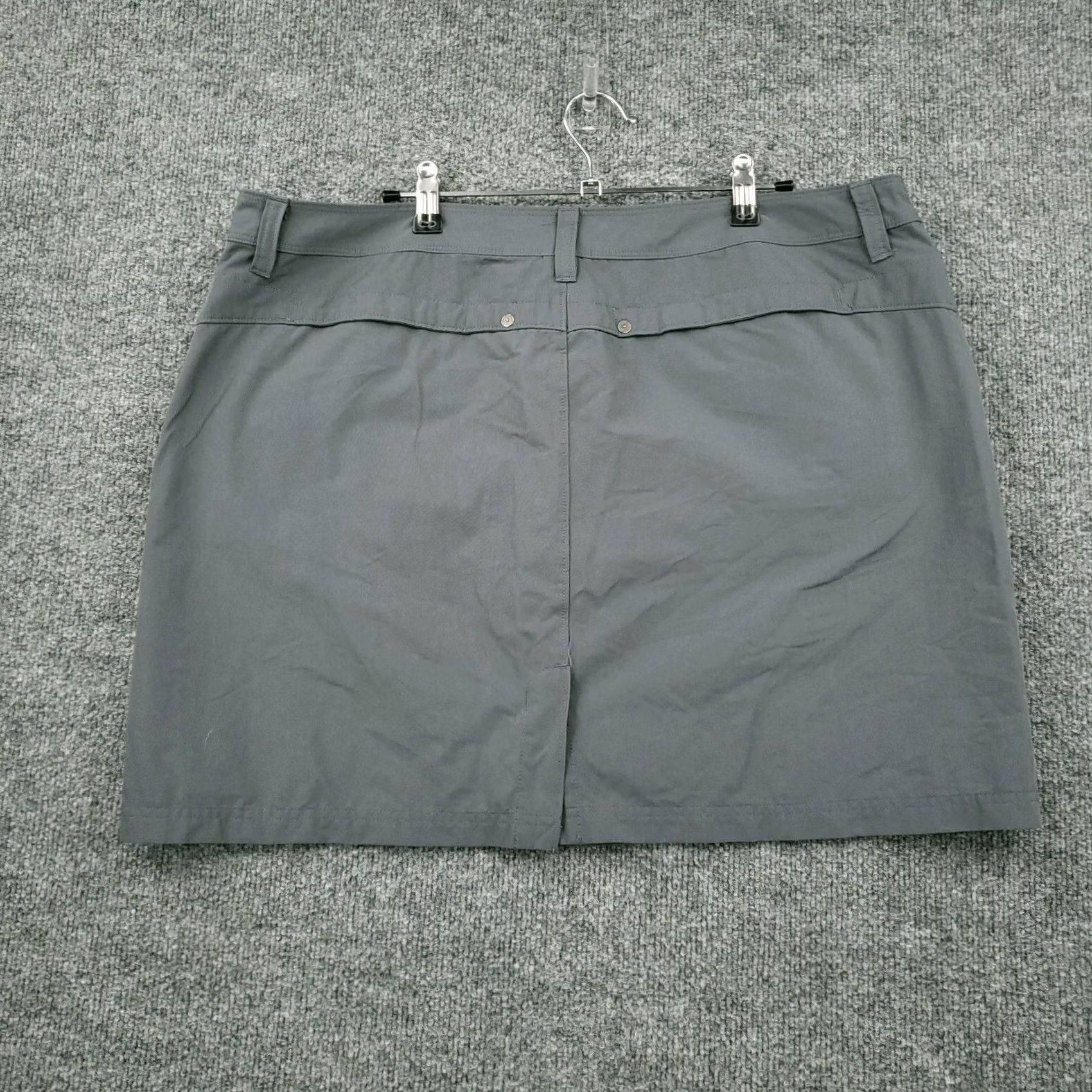 Mountain Hardwear Mountain Hardwear Skirt Womens Size 16 Gray Mini Nylon Stretch Zip Fly Hiking Outdoor Size 38" / US 16 / IT 52 - 2 Thumbnail