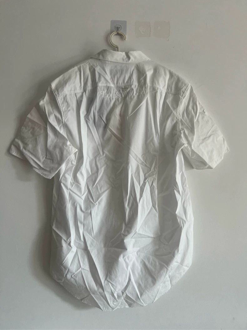 Louis Vuitton Louis Vuitton White short-sleeved shirt Size US XL / EU 56 / 4 - 2 Thumbnail