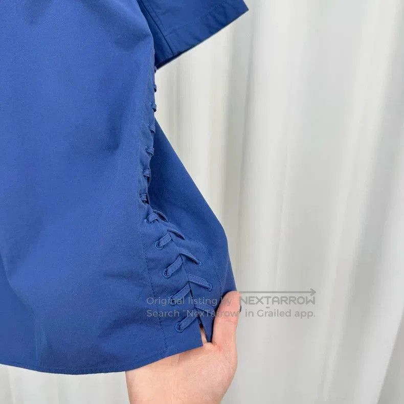 Bottega Veneta Side Weave Triangle Short Shirt.