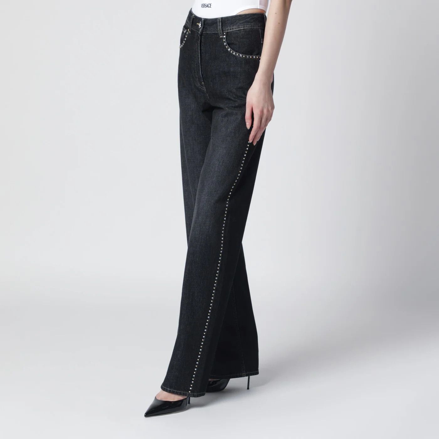 Versace o1d2blof0426 Denim Jeans With Studs in Black Size 28" / US 6 / IT 42 - 3 Thumbnail