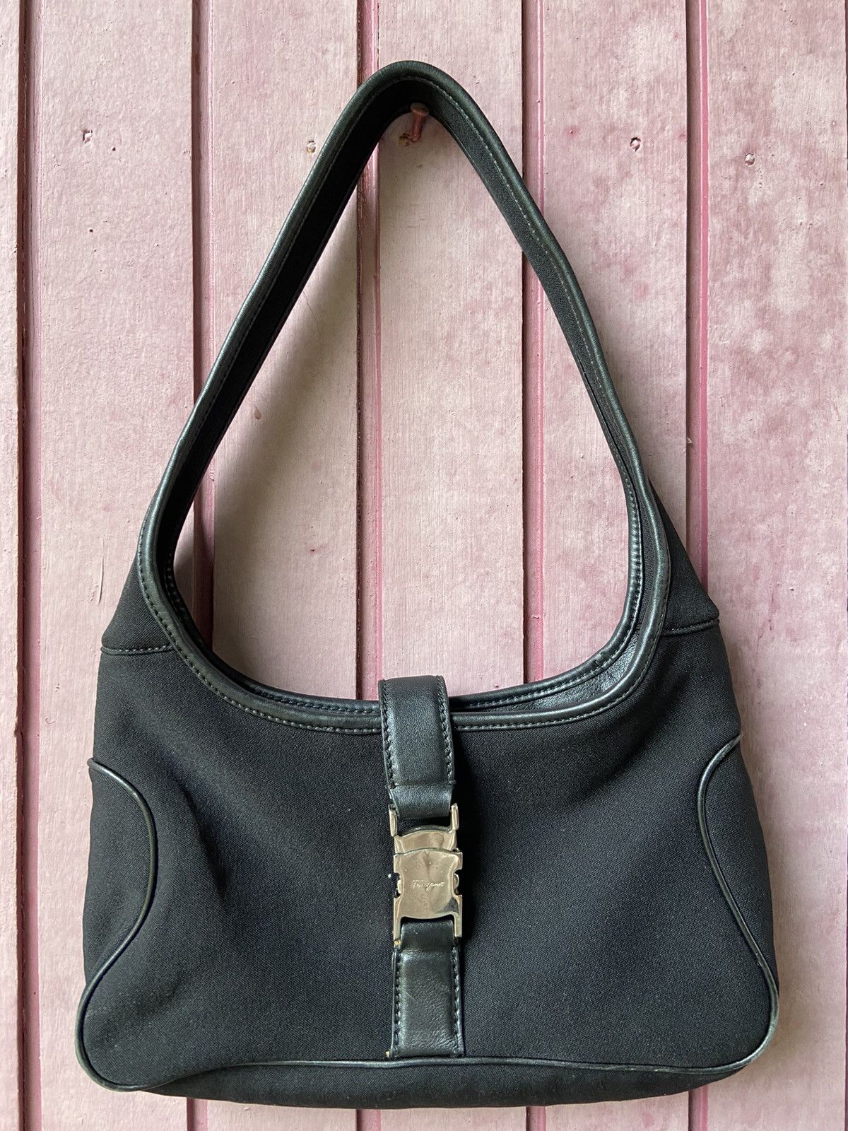 Salvatore Ferragamo Authentic Salvatore Ferragamo Shoulder Bag Size ONE SIZE - 3 Thumbnail