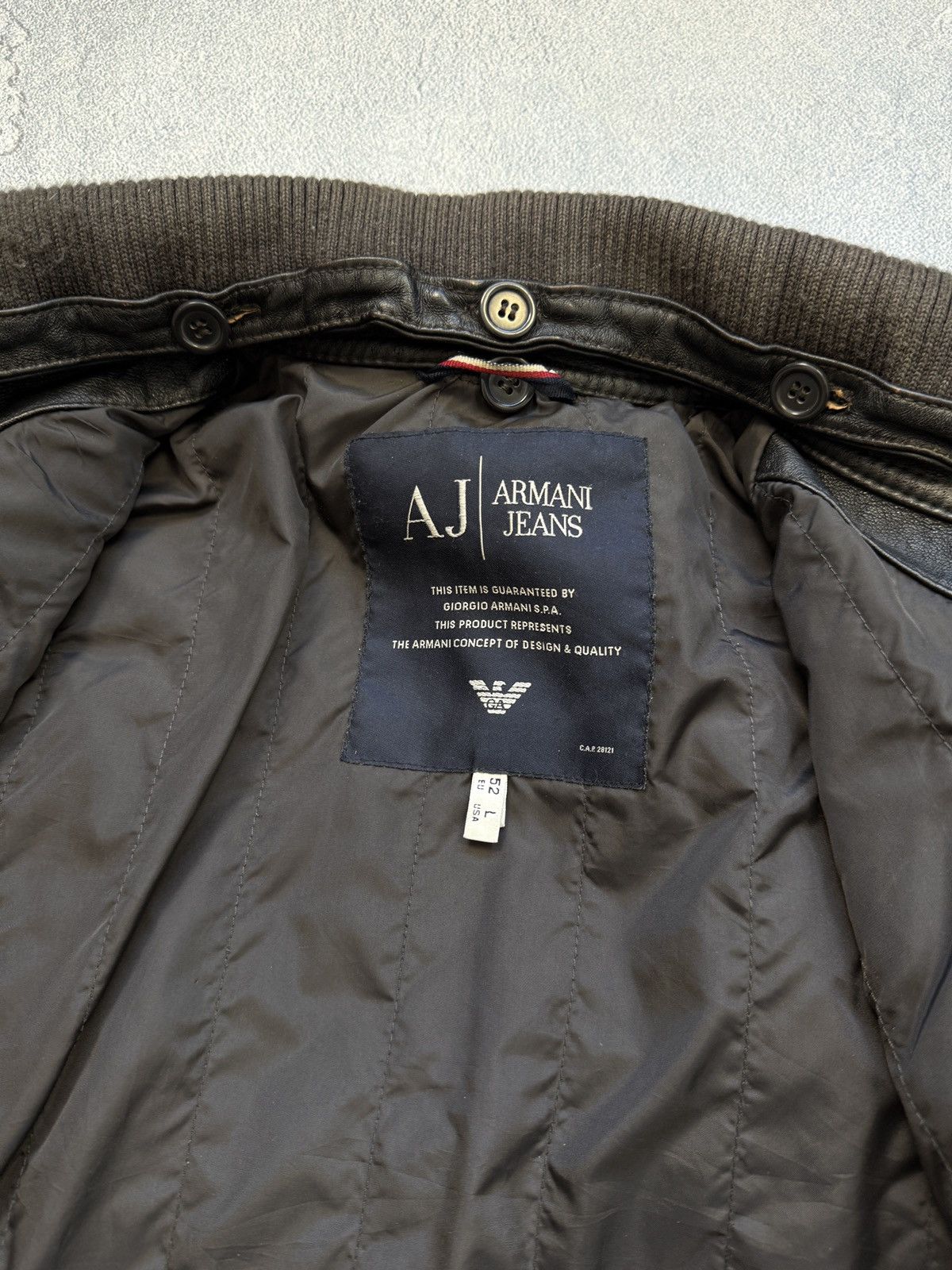 Giorgio Armani Vintage Giorgio Armani Leather Jacket Size L Size US L / EU 52-54 / 3 - 22 Thumbnail