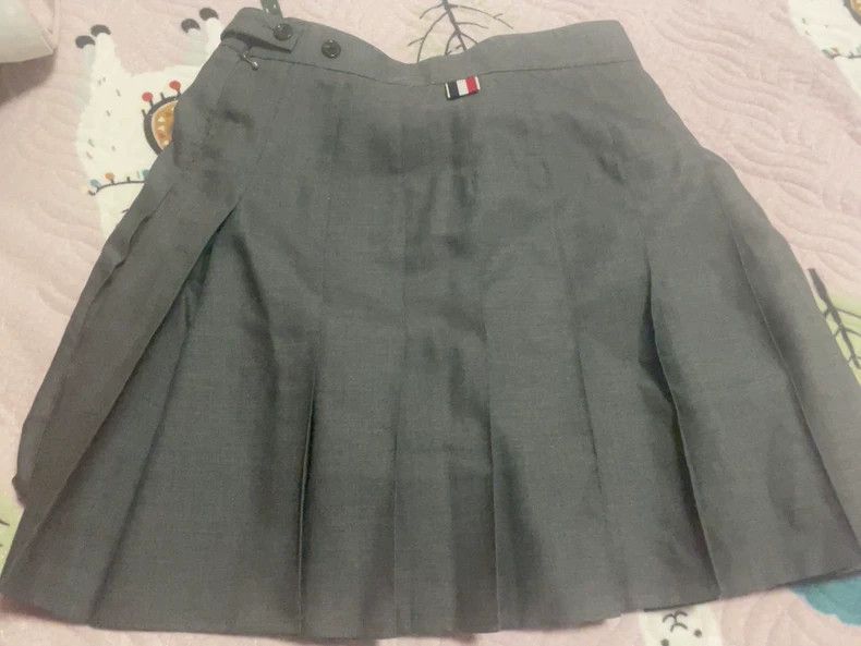 Thom Browne Thom browne TB gray pleated skirt 2503-Nextarrow Size 25" / US 0 / IT 36 - 2 Thumbnail
