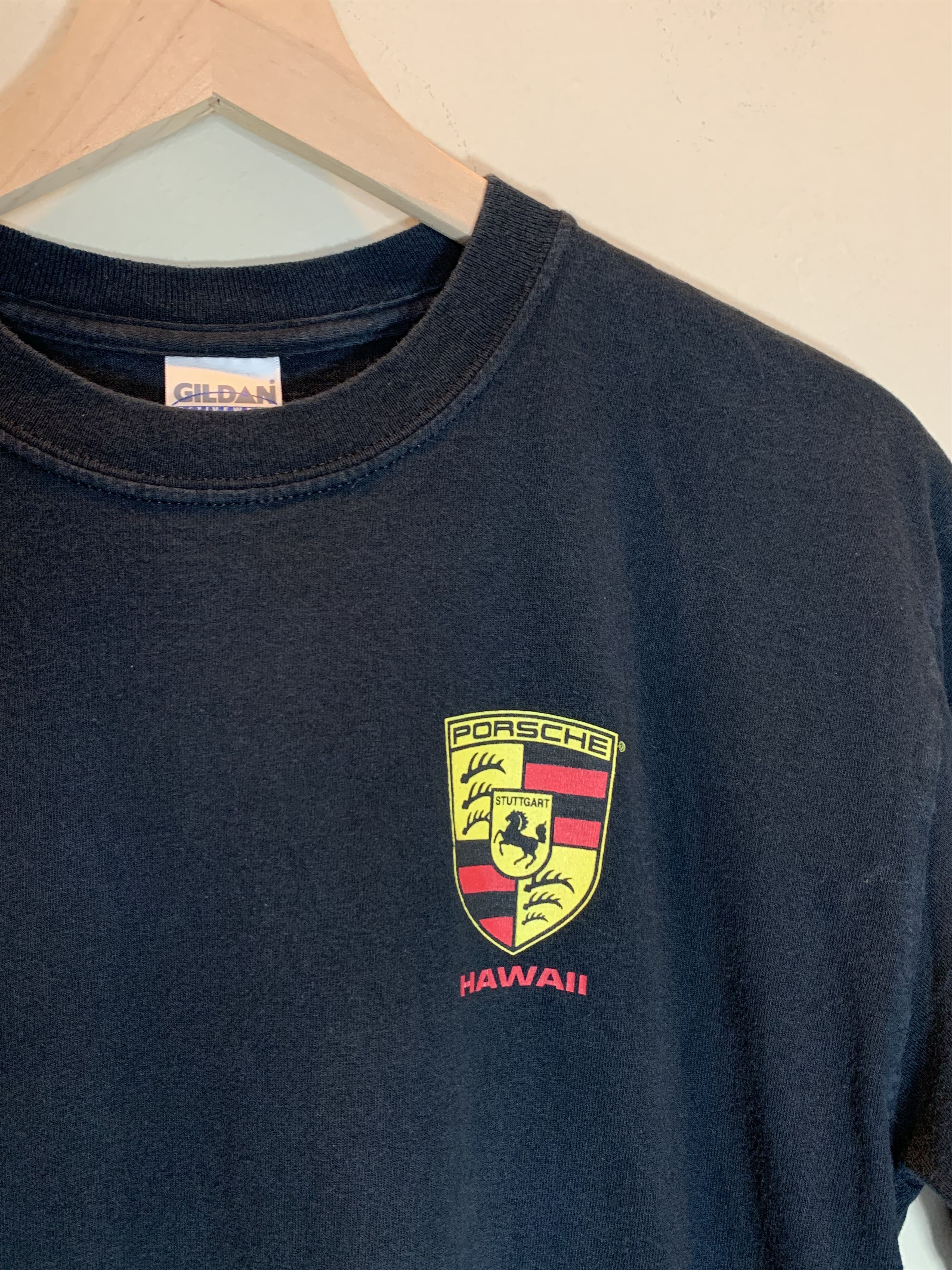 Vintage *RARE* Vintage 90’s Porsche Hawaii Car Logo T-Shirt - Medium Size US M / EU 48-50 / 2 - 4 Thumbnail
