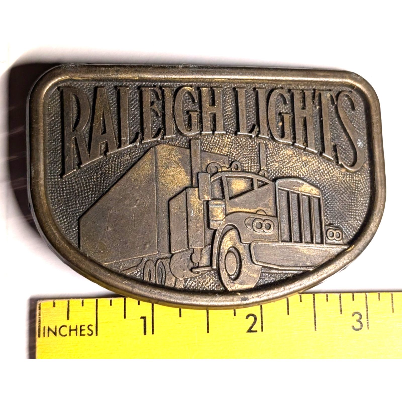 The Unbranded Brand Raleigh Lights Brass Belt Buckle 18 Wheeler Vintage Size 26 - 4 Thumbnail