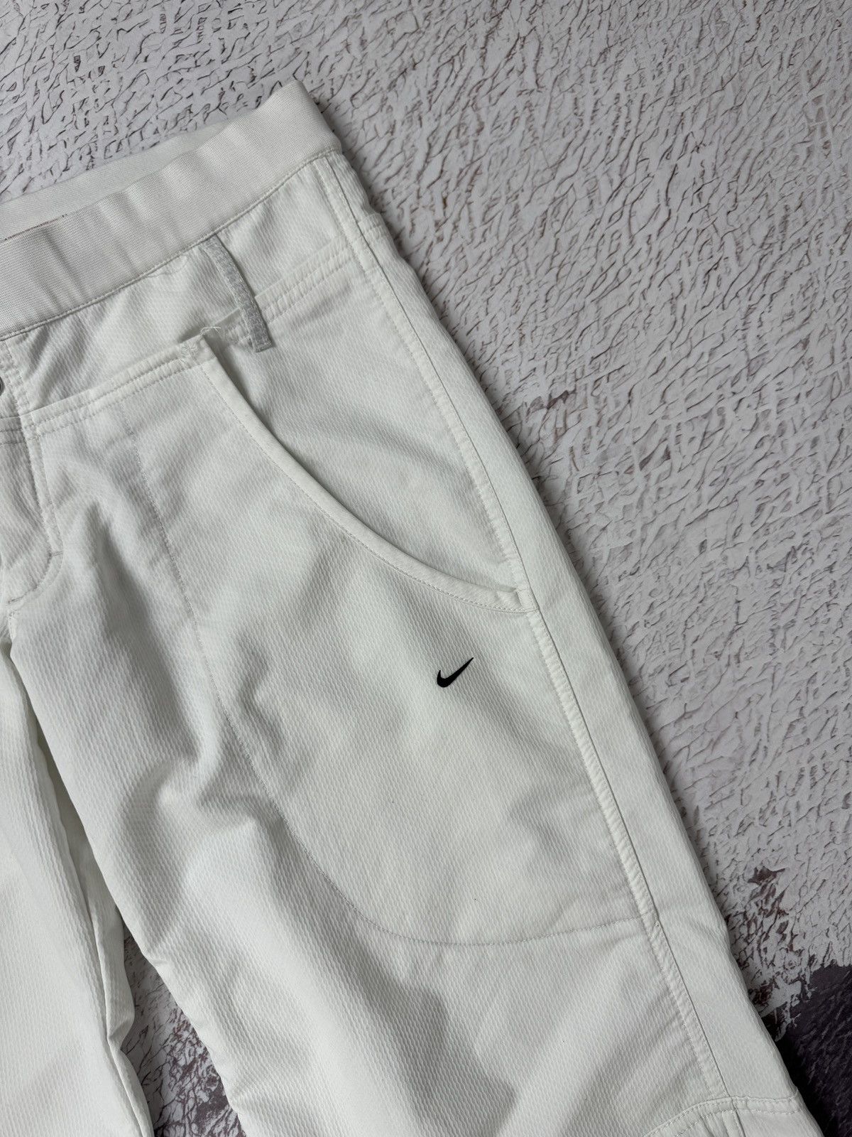 Nike Nike Vintage Y2K white wide flared track pants hype swoosh Size 30" / US 8 / IT 44 - 8 Thumbnail