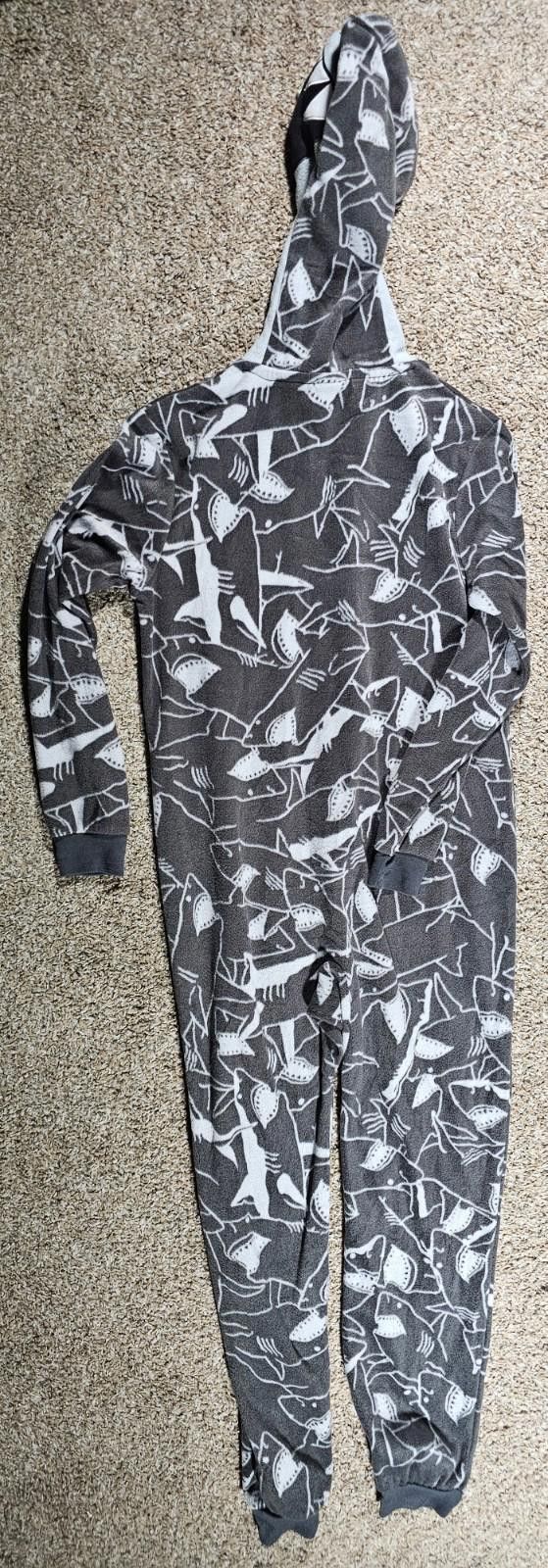 Other Cat & Jack M 8-10 Shark Hooded Pajama Size ONE SIZE - 6 Thumbnail