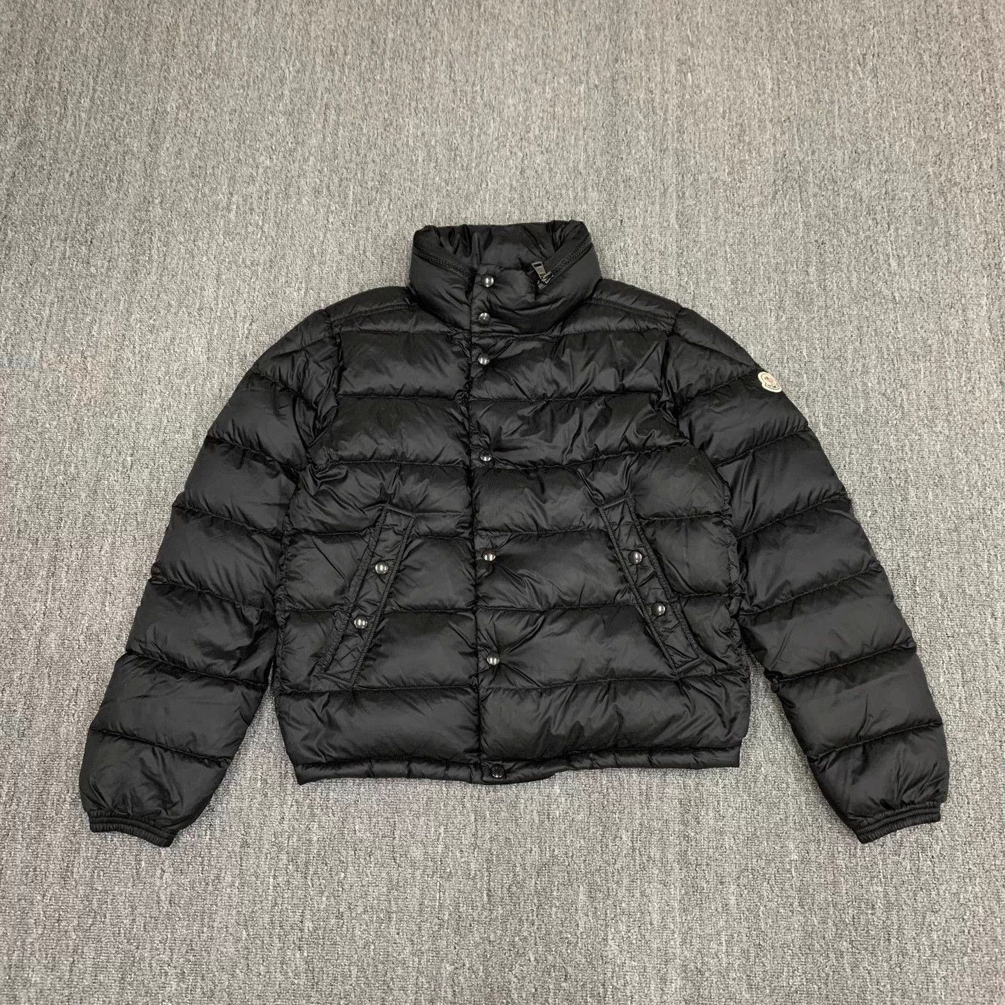 Moncler Moncler Black Short Puffer Jacket Size 2 Size US M / EU 48-50 / 2 - 1 Thumbnail