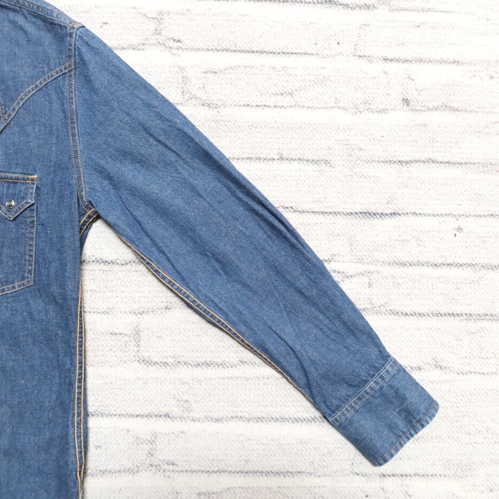 Levi's VINTAGE Levis Sawtooth Pearl Snap Western Denim Shirt Men S Blue Western Wear Denim Shirt Size US S / EU 44-46 / 1 - 5 Thumbnail