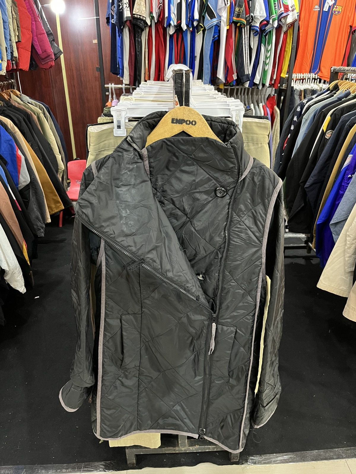Vivienne Westwood Vivienne Westwood Color Black Down Coat Jacket Size US M / EU 48-50 / 2 - 9 Thumbnail