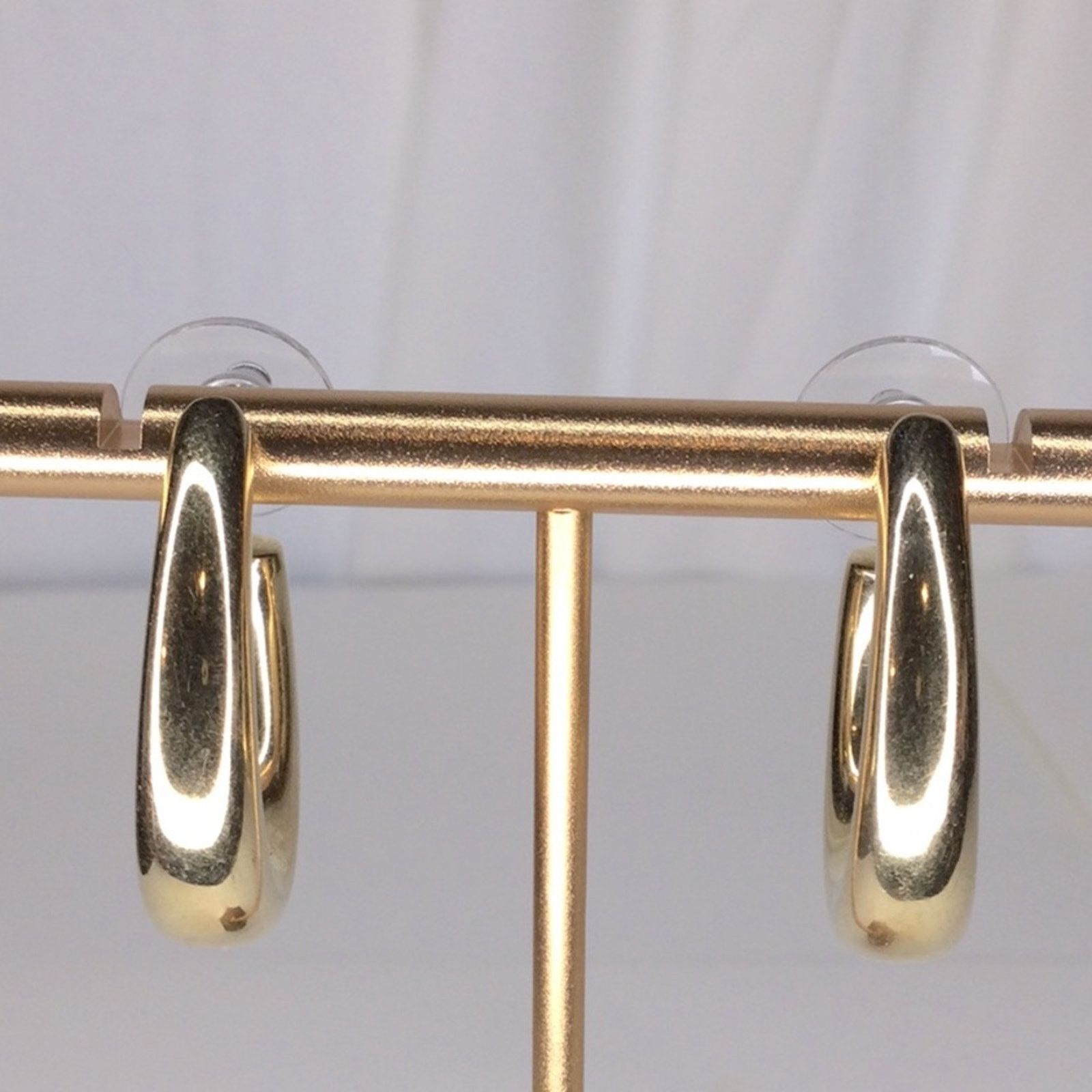 Other Gold Tone Push Back Small Hoop Earrings Size ONE SIZE - 2 Thumbnail