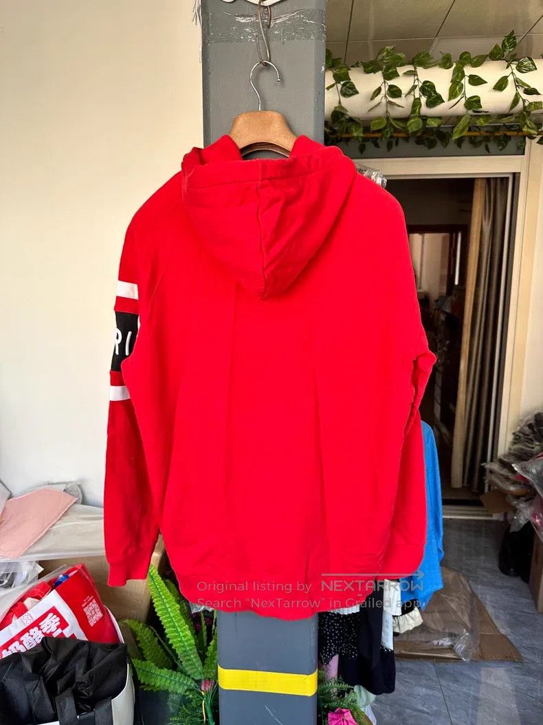 Givenchy Givenchy Black and Red Patchwork Hoodie Size US L / EU 52-54 / 3 - 6 Thumbnail