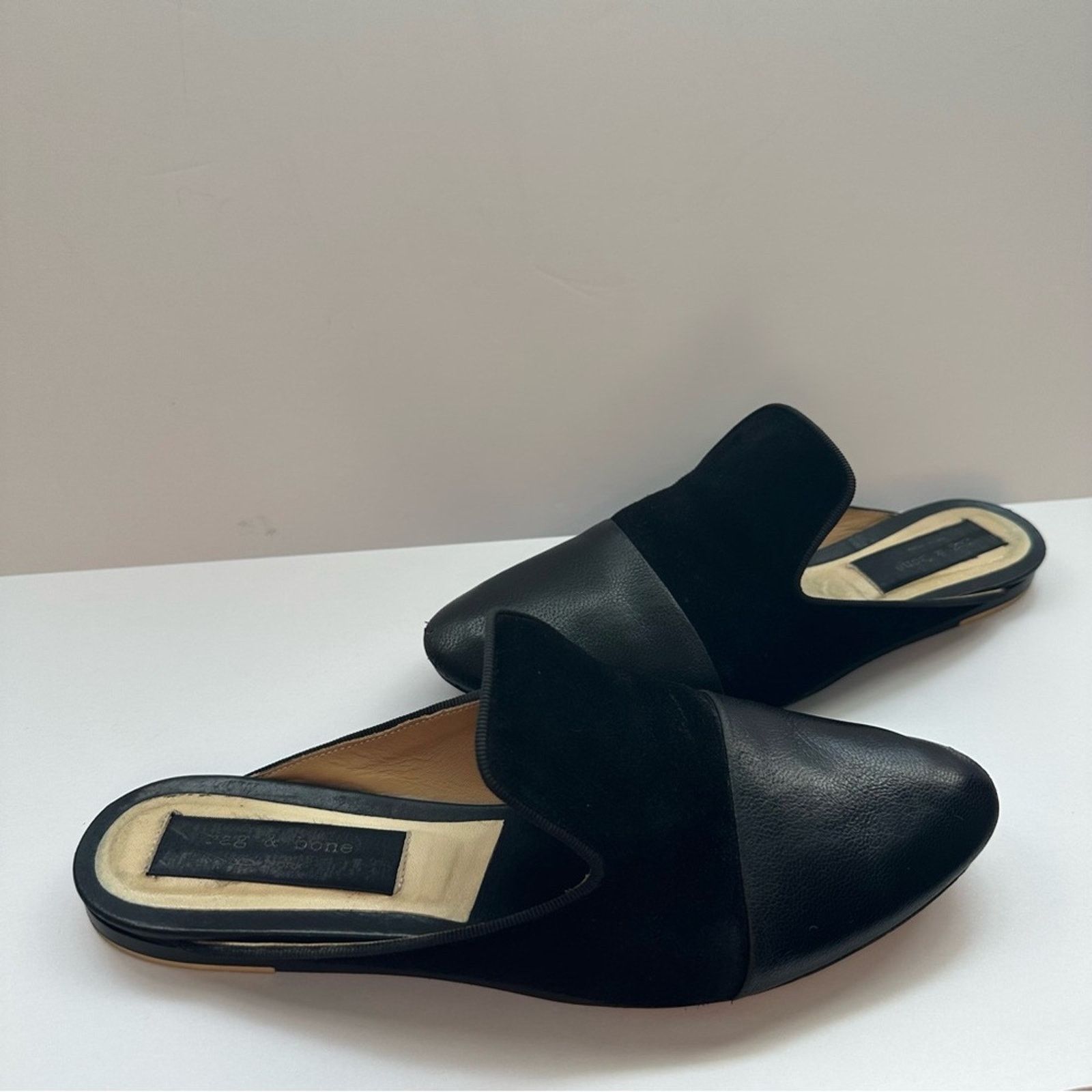 Rag & Bone Sabine Black Mules EU 38 Slides Flats 2-tone Leather & Suede Size US 8 / IT 38 - 9 Thumbnail