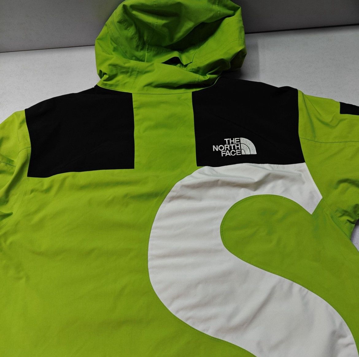Supreme Supreme x The North Face S Logo Mountain jacket Size US L / EU 52-54 / 3 - 8 Thumbnail