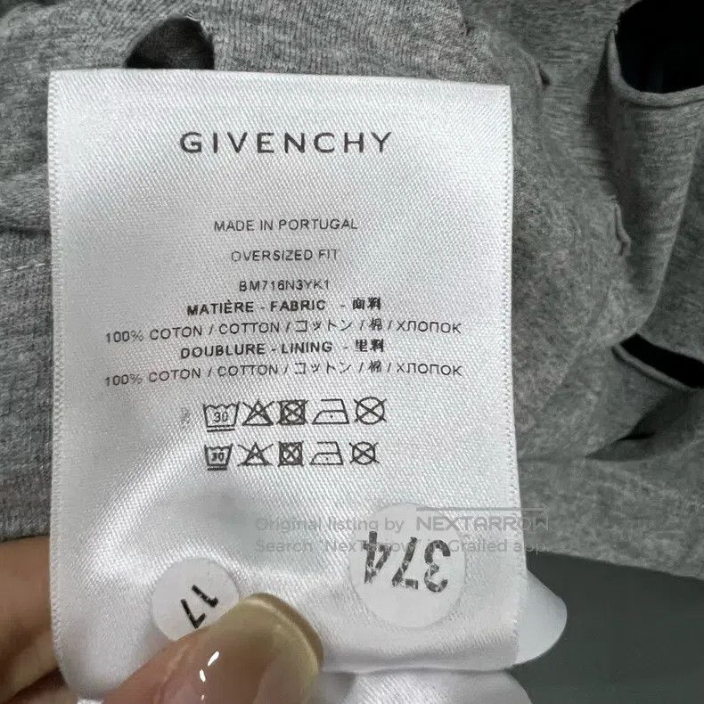 Givenchy Givenchy Big Destruction Logo Fake Two-Piece Short Sleeve Size US M / EU 48-50 / 2 - 4 Thumbnail
