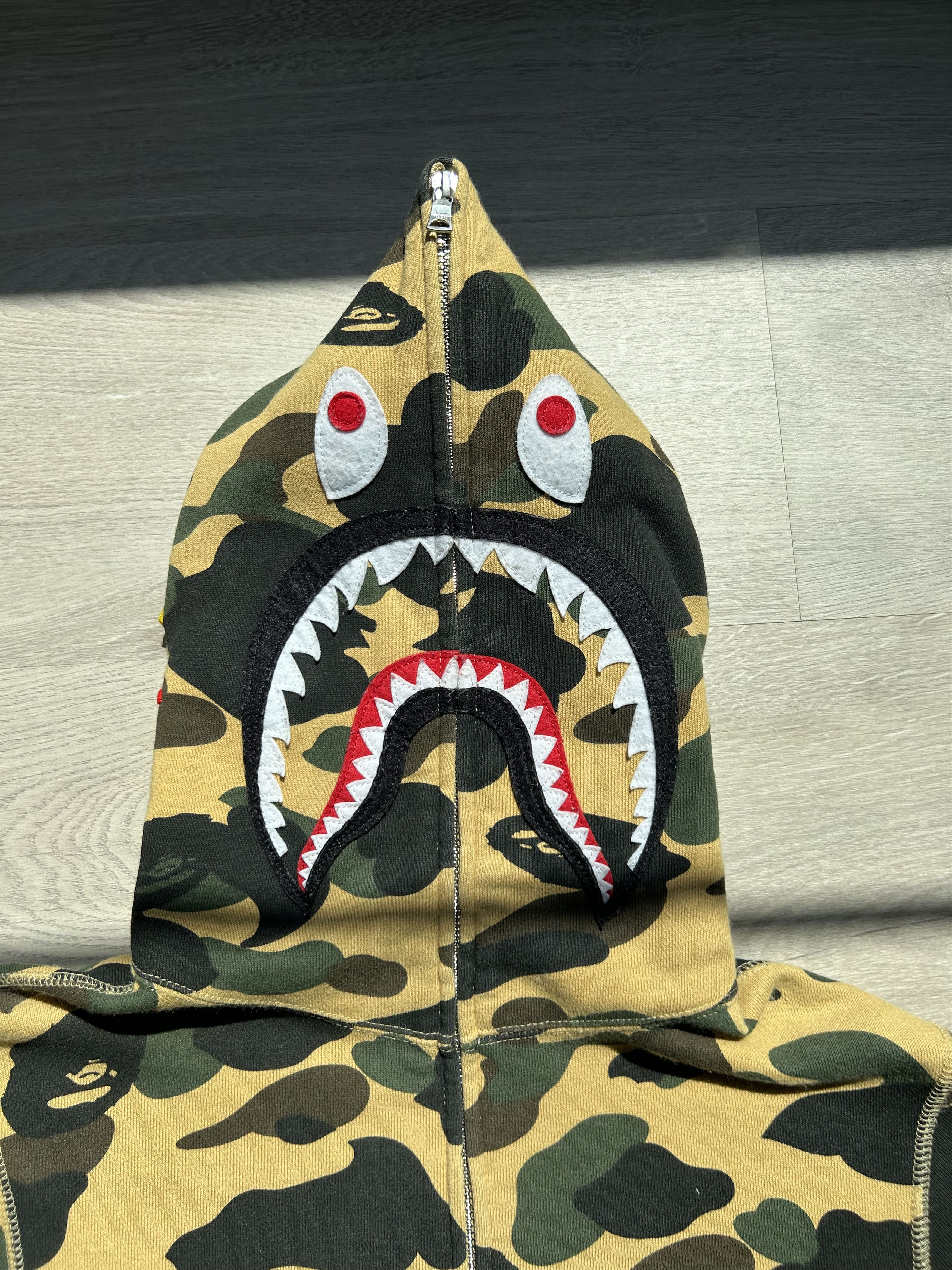 Bape Bape 1st Camo Shark Full Zip Hoodie [Size S] Size US S / EU 44-46 / 1 - 2 Thumbnail