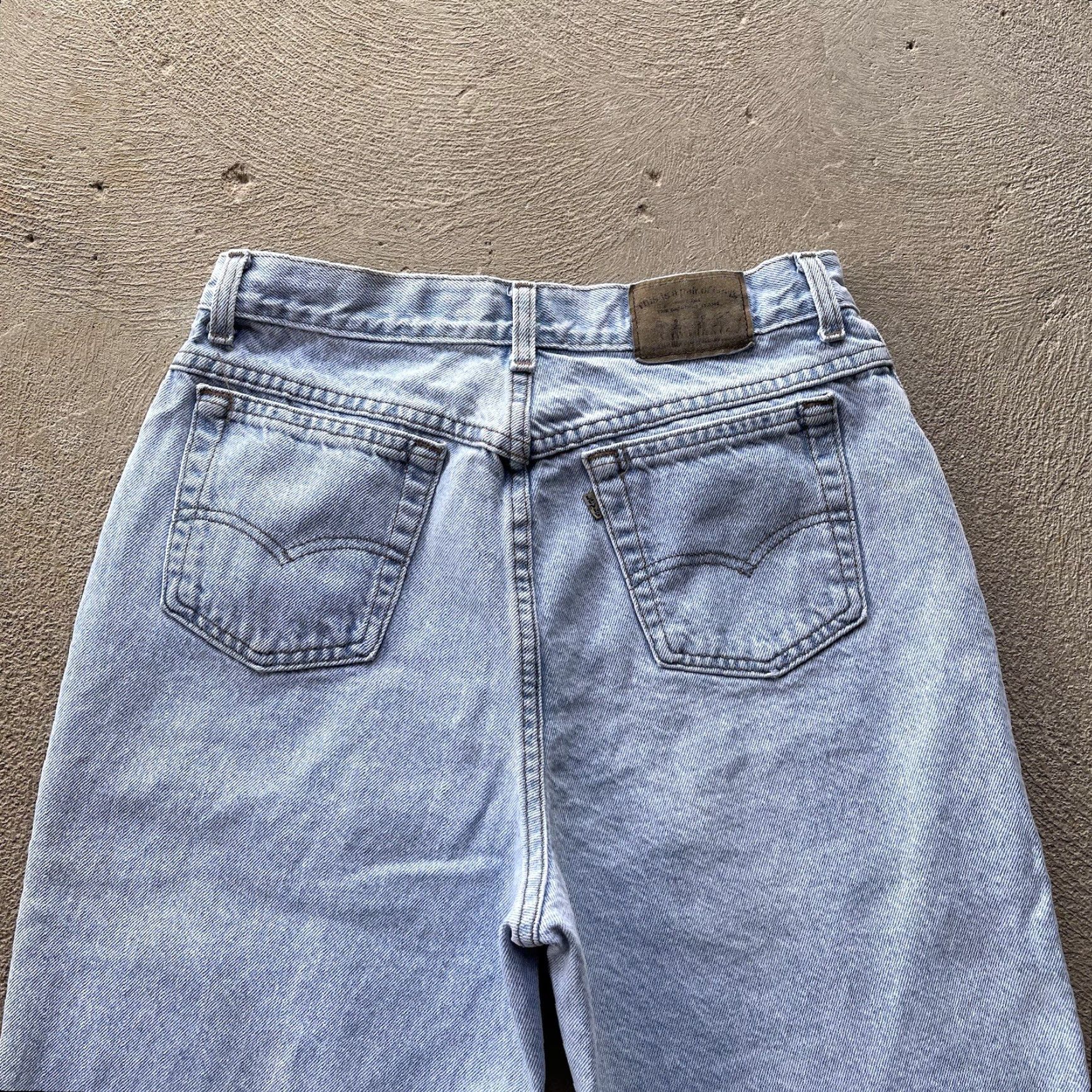 Levi's VINTAGE Levi's Jeans Womens 12 Blue Tapered Fit Denim 90s High Rise Regular Size 29" - 3 Thumbnail