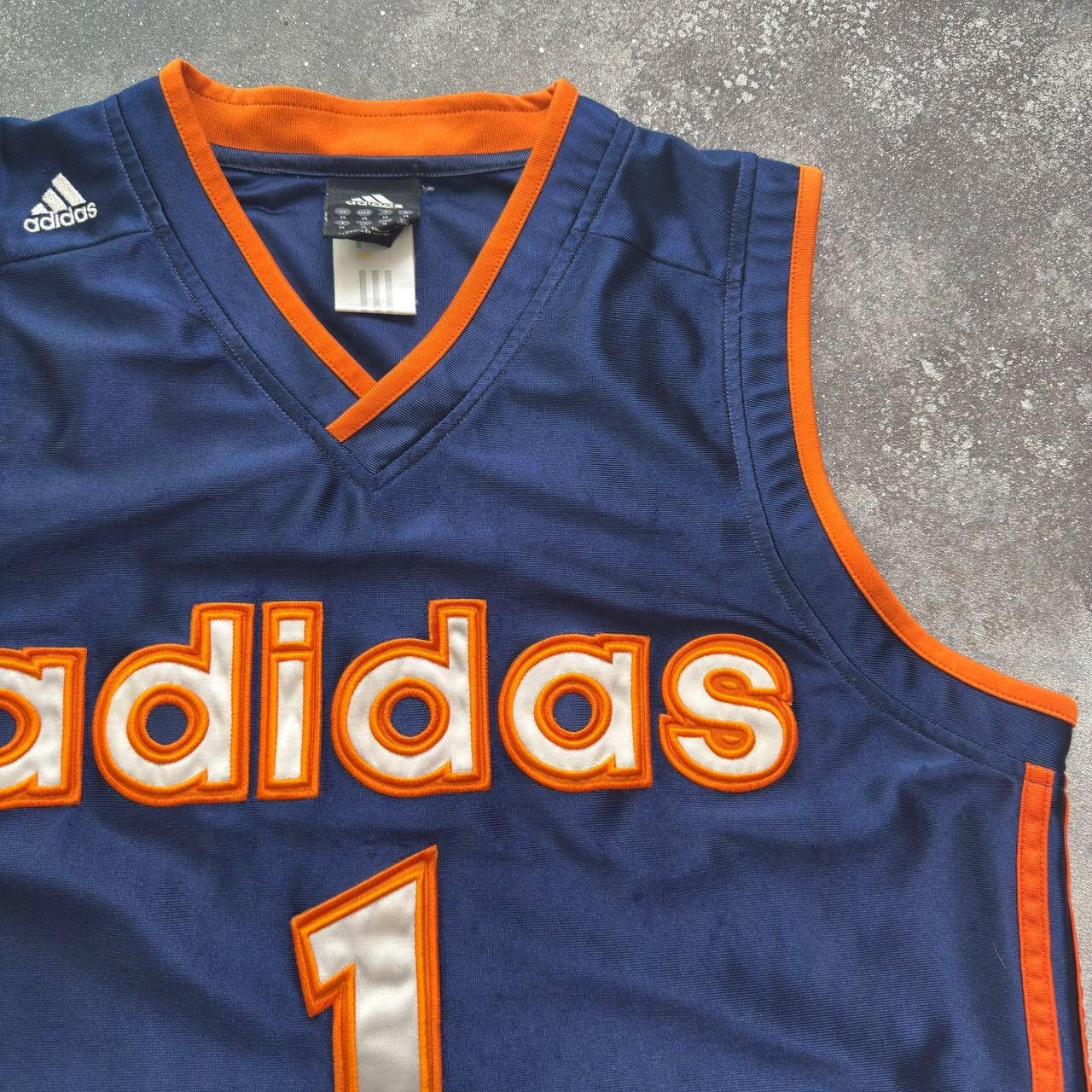 Adidas × Vintage Adidas 00’s Vintage Retro Basketball Jersey Size US M / EU 48-50 / 2 - 5 Thumbnail