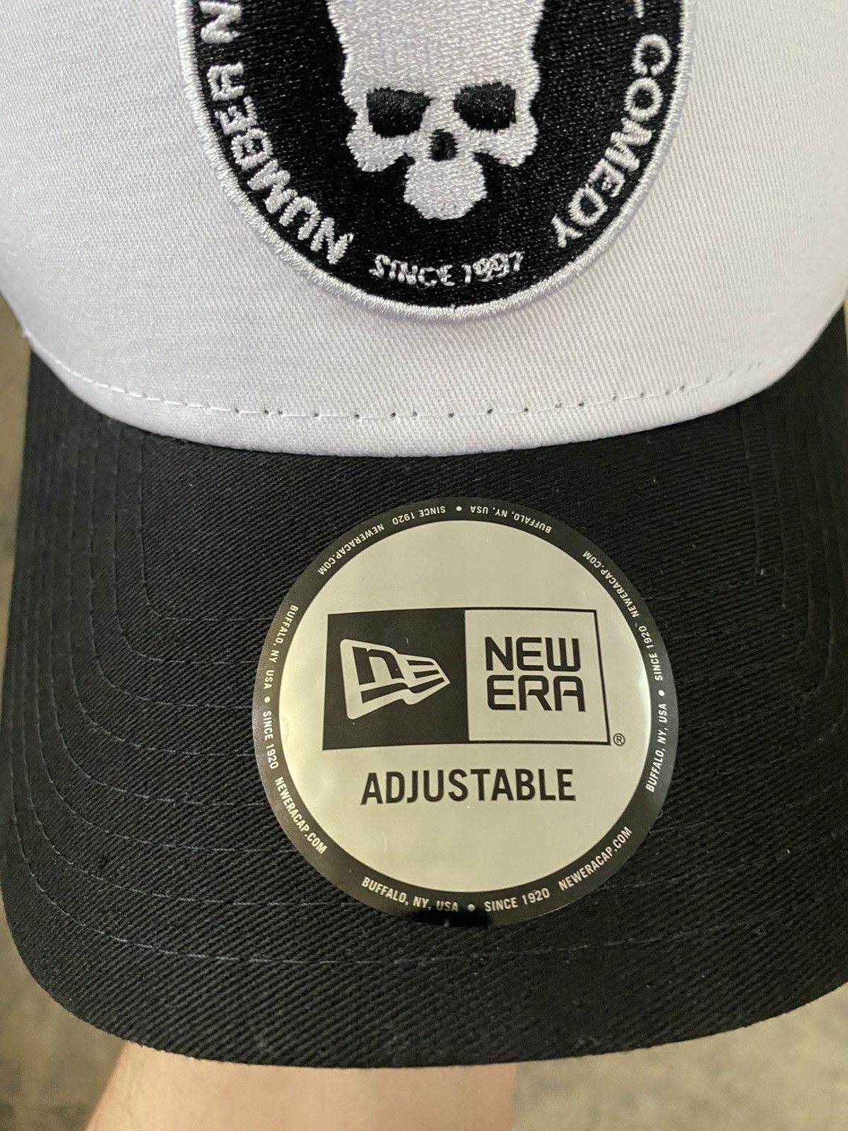 New Era × Number (N)ine Number (N)ine x New Era SOVC Trucker Cap White/Black Size ONE SIZE - 3 Thumbnail