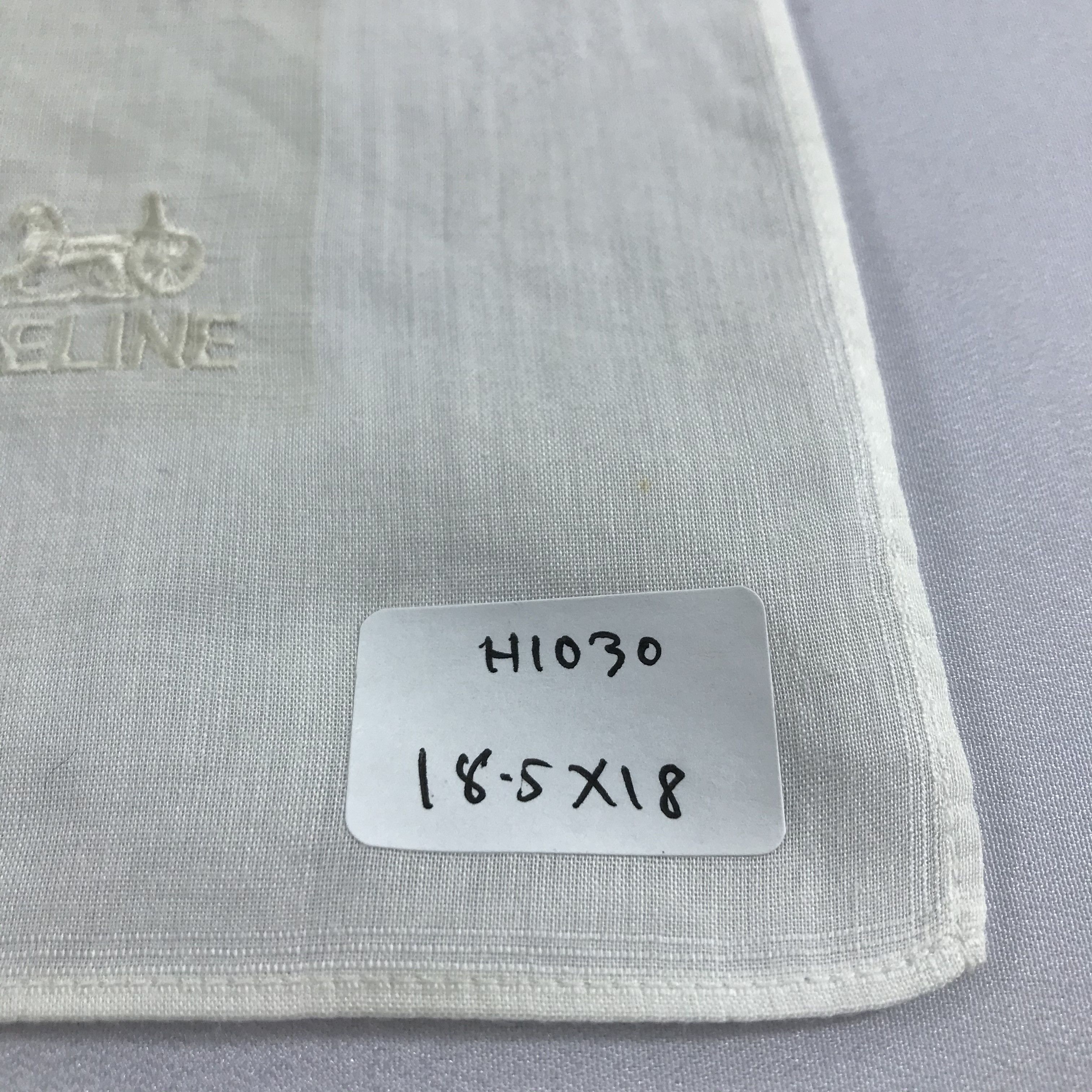 Celine Celine Handkerchief Neckerchief Bandana H1030 Size ONE SIZE - 8 Thumbnail