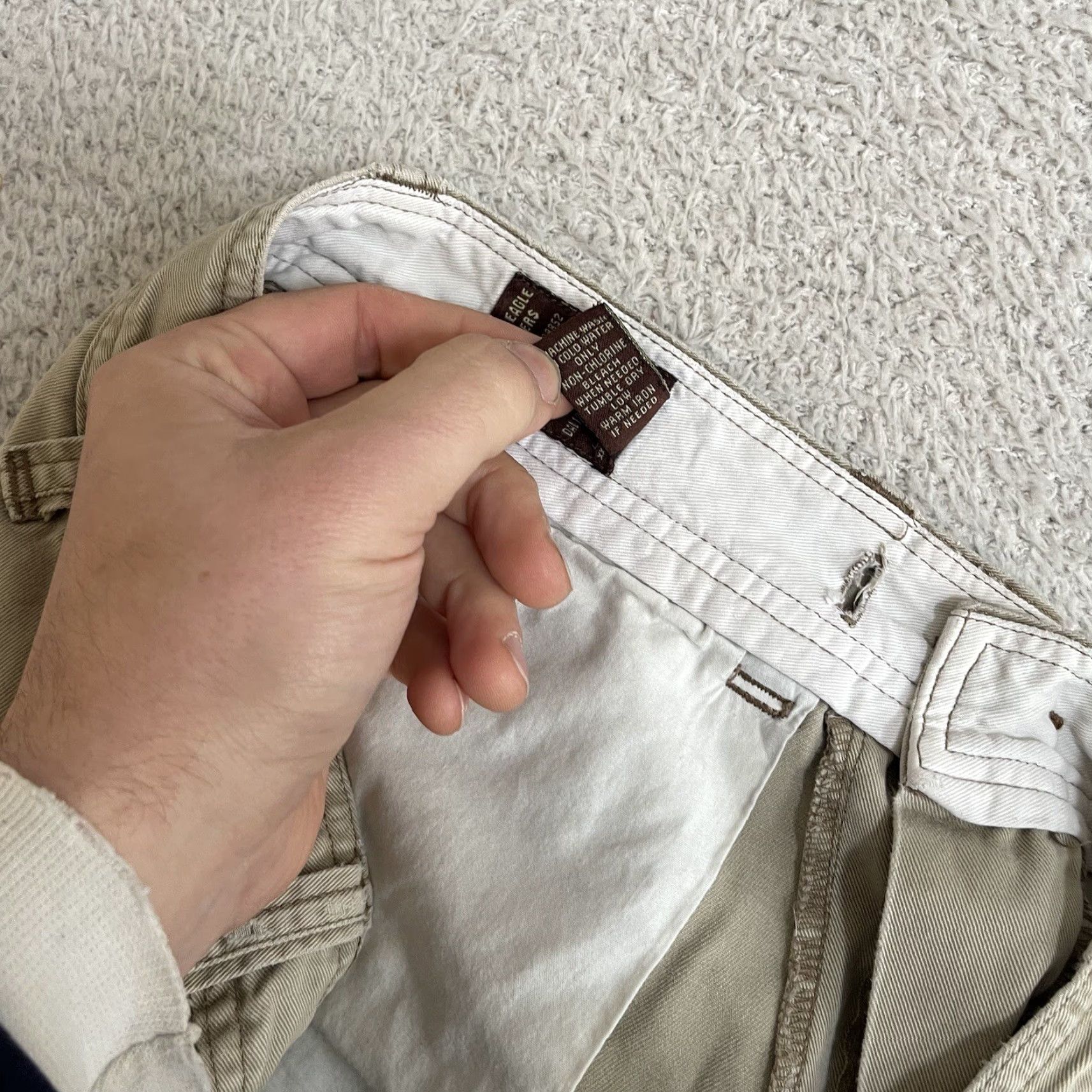American Eagle Outfitters American Eagle Shorts Mens 31 Beige Tan Cargo Utility Skate Y2K Grunge Baggy Size US 36 / EU 52 - 4 Thumbnail