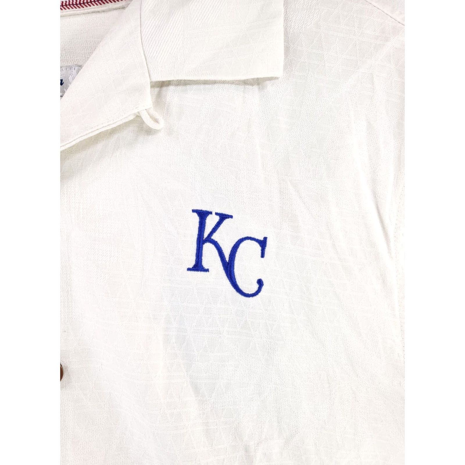 Tommy Bahama Tommy Bahama Hawaiian Shirt MLB Embroidered Silk White Men M Kansas City Royals Printed/Embroidered Size US M / EU 48-50 / 2 - 2 Thumbnail