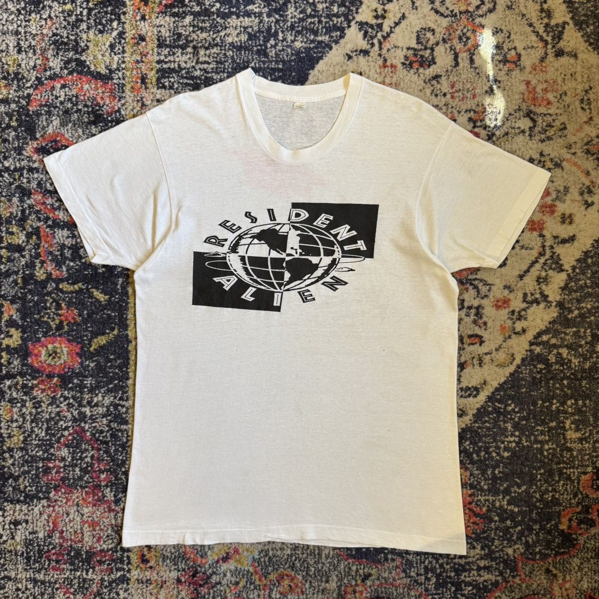 Vintage Vintage Resident Alien Rap Tee- Dew Doo Man Records Size US L / EU 52-54 / 3 - 1 Thumbnail