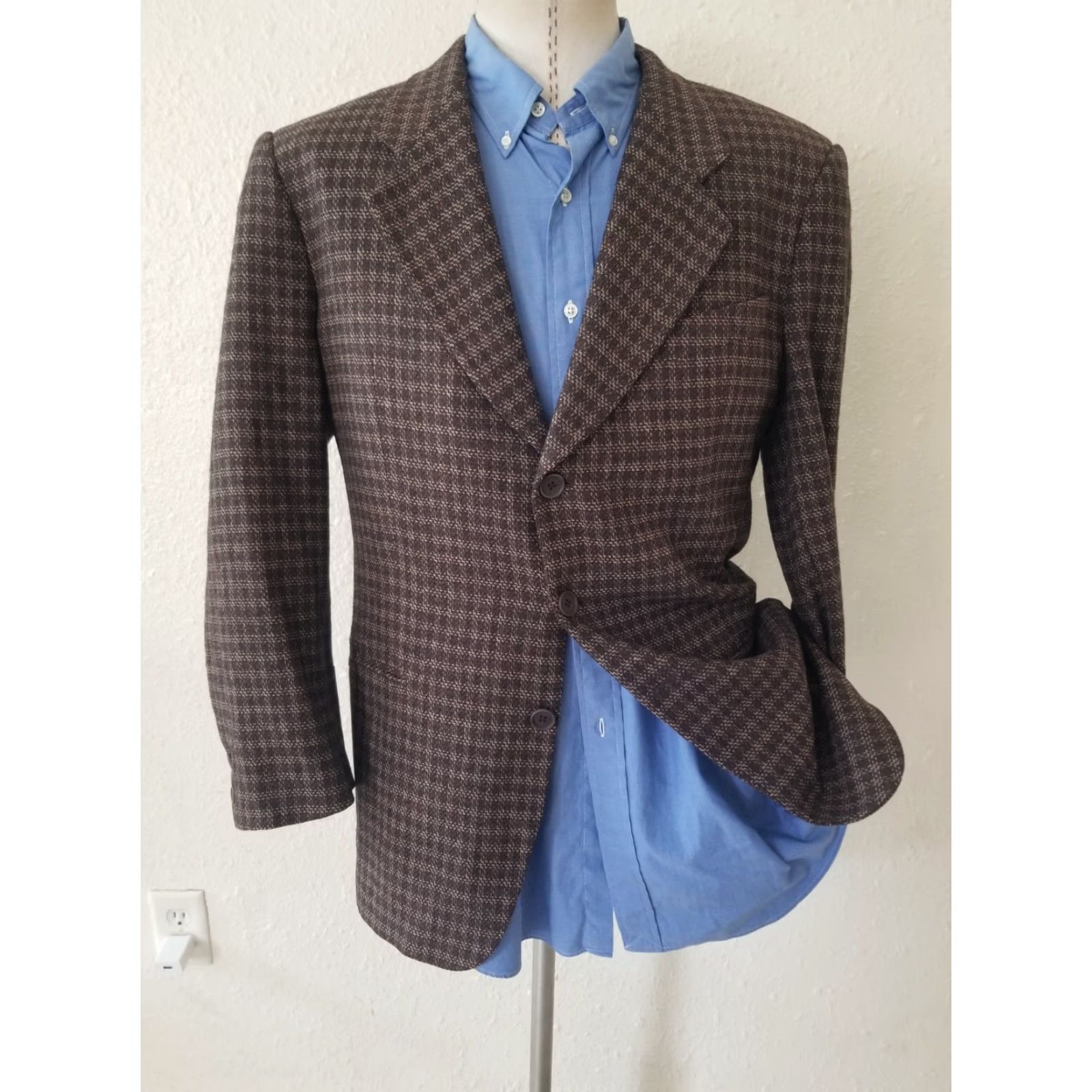 Armani VINTAGE Armani Collezioni Brown/Blue Wool Tweed Check Plaid Blazer Sport Coat Jacket Men 42 Slim Notch Lapel Three-Button Size 42R - 3 Thumbnail