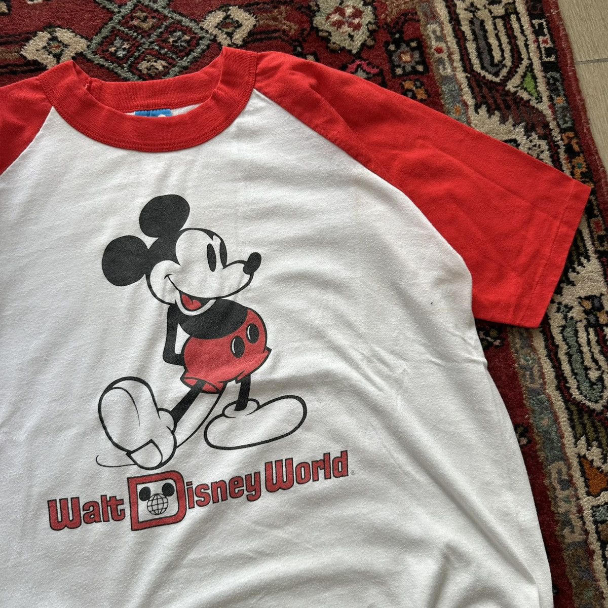 Disney Vintage 80s Mickey Mouse Walt Disney World Raglan Tee Size US M / EU 48-50 / 2 - 5 Thumbnail
