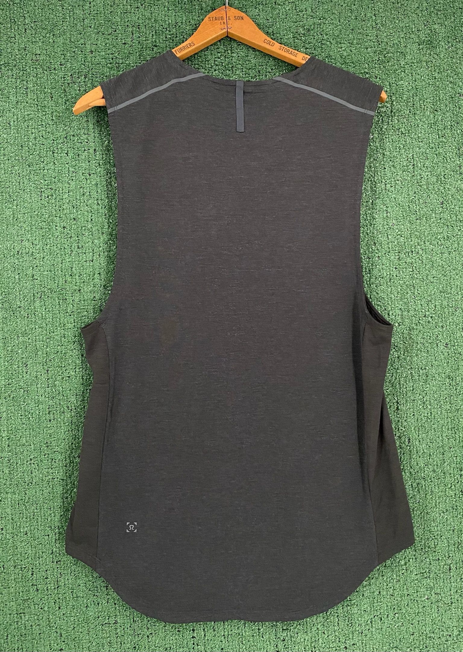 Lululemon Lululemon Metal Vent Tech Dark Gray Tank Top Men’s Small Size US S / EU 44-46 / 1 - 3 Thumbnail