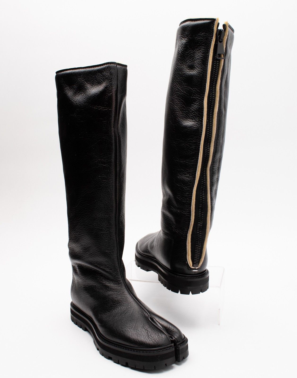 Maison Margiela MAISON MARGIELA Leather Tabi Toe Boots Size US 6 / IT 36 - 1 Thumbnail