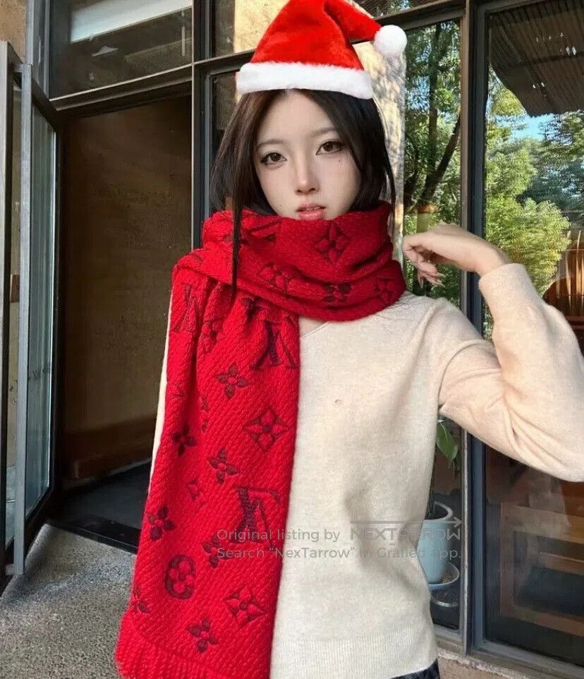 Louis Vuitton Louis Vuitton Red Logo Wool Fringed Scarf. Size ONE SIZE - 9 Thumbnail