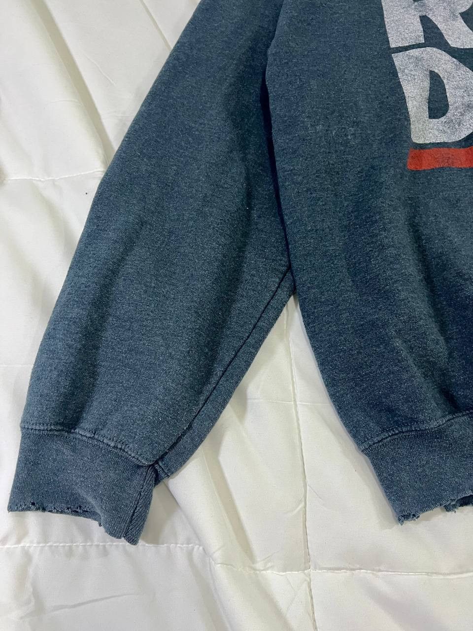RUN DMC × Vintage VINTAGE Y2K THRASHED RUN DMC BIG LOGO SWEATSHIRT Size US M / EU 48-50 / 2 - 6 Thumbnail
