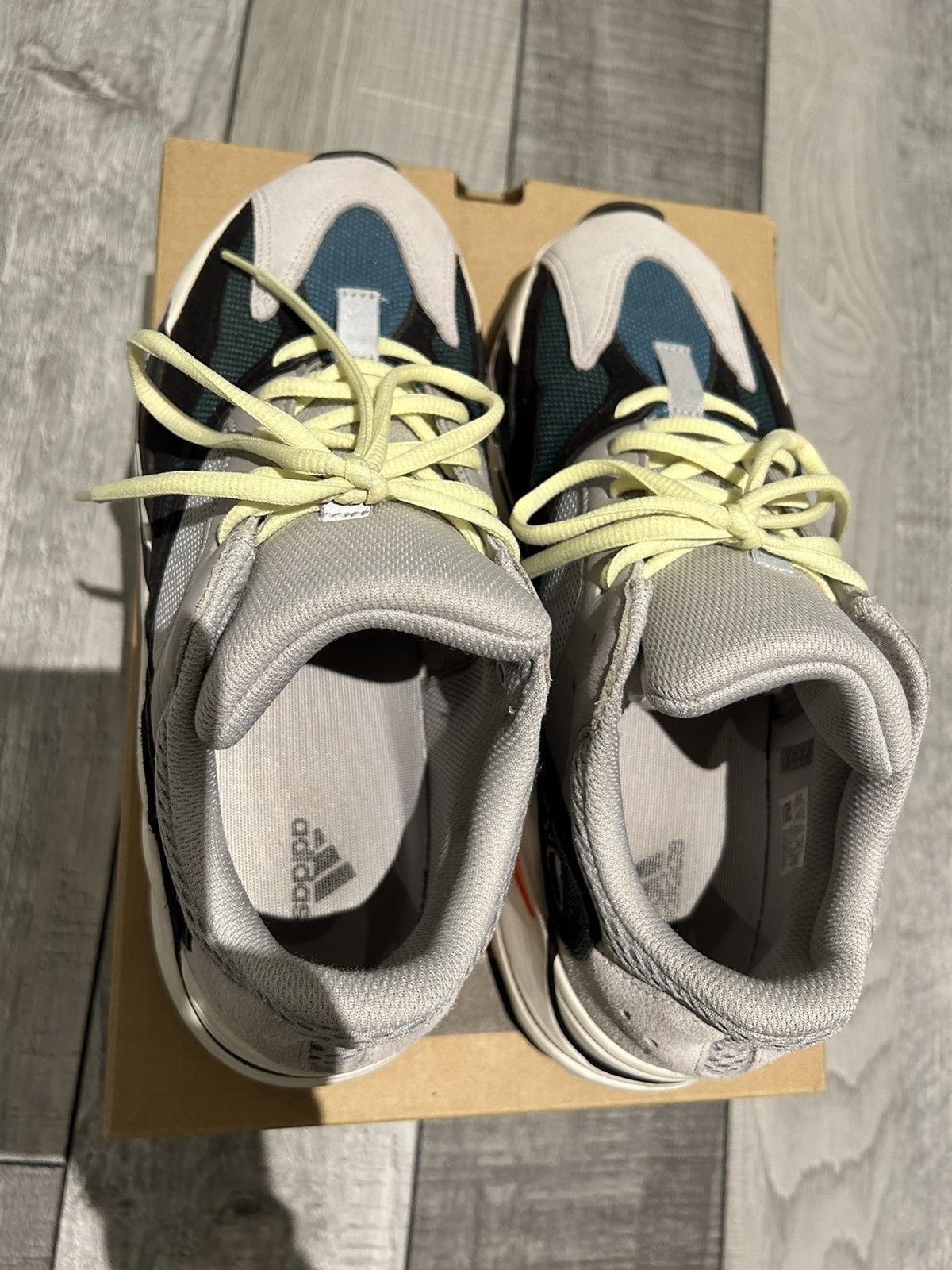 Adidas Yeezy Waverunner Size US 9.5 / EU 42-43 - 6 Thumbnail