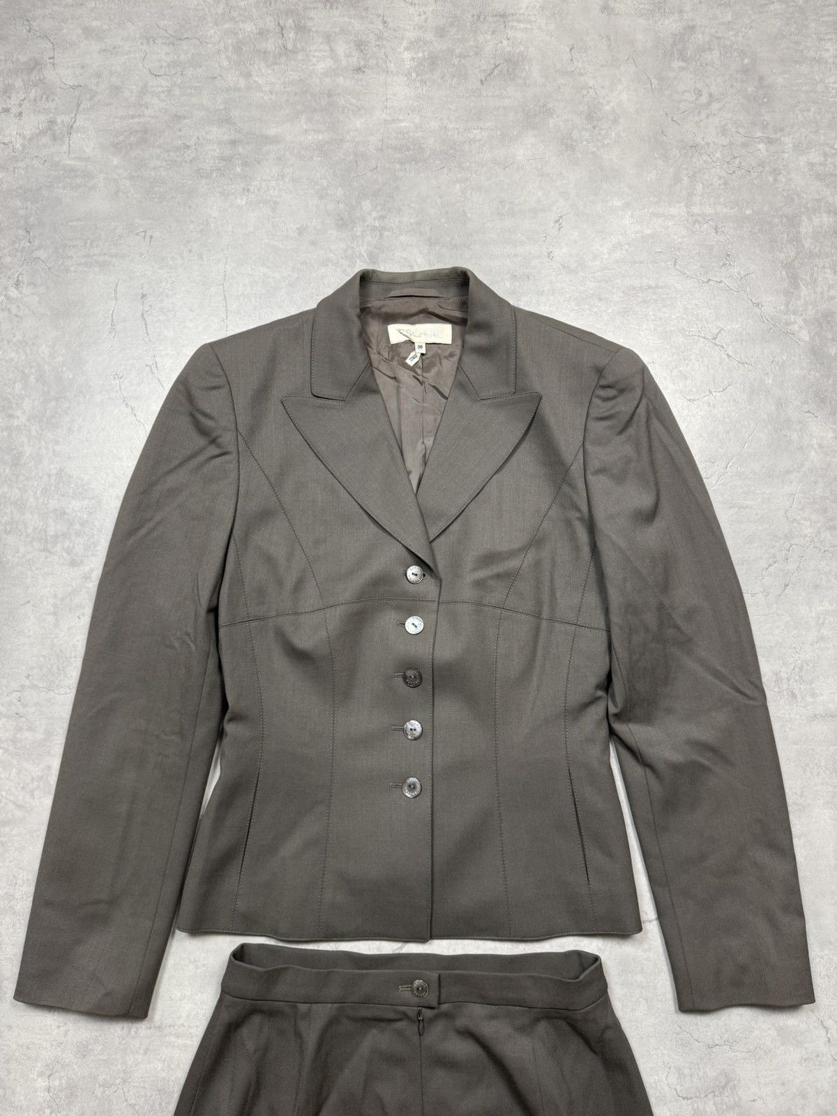 Escada Escada Vintage Luxury Suit Size S / US 4 / IT 40 - 2 Thumbnail