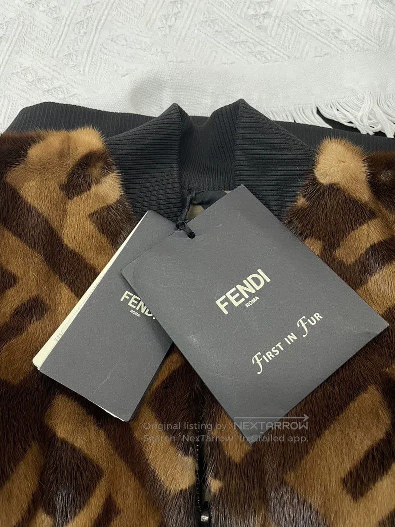 Fendi Fendi Monogrammed fur jacket with reversible design Size S / US 4 / IT 40 - 4 Thumbnail