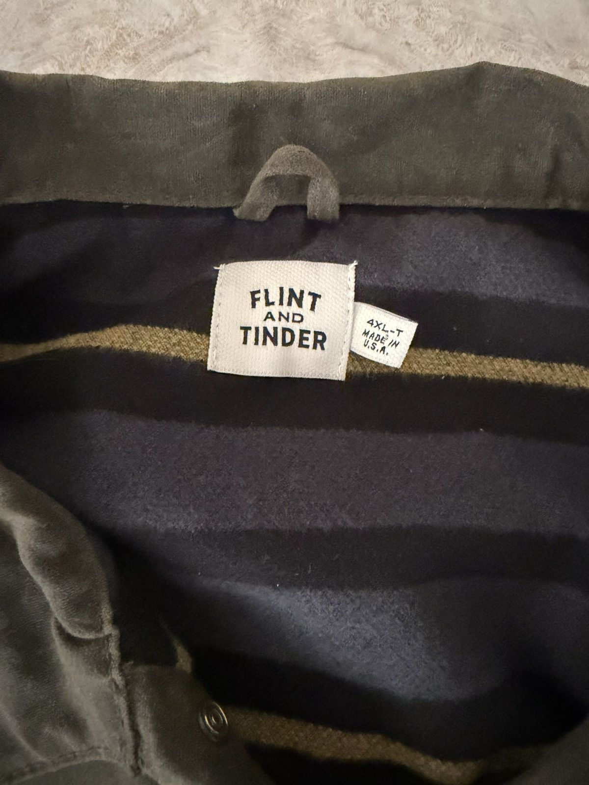 Flint And Tinder Flint and Tinder Waxed Trucker Jacket 4XL-T Fits smaller Size US XXL / EU 58 / 5 - 4 Thumbnail