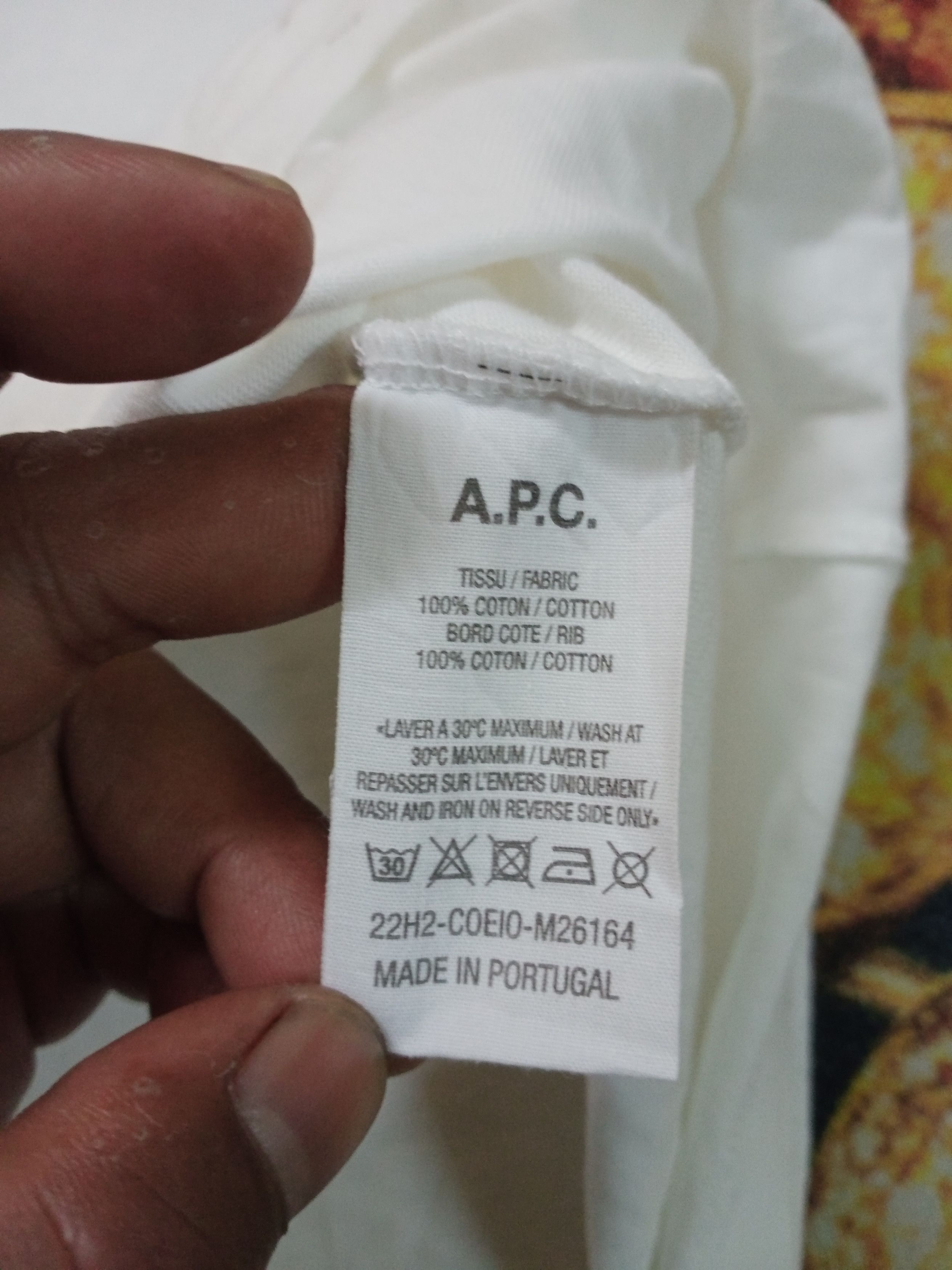 A.P.C. Rare A.P.C. Amore Tshirt Size US M / EU 48-50 / 2 - 4 Thumbnail